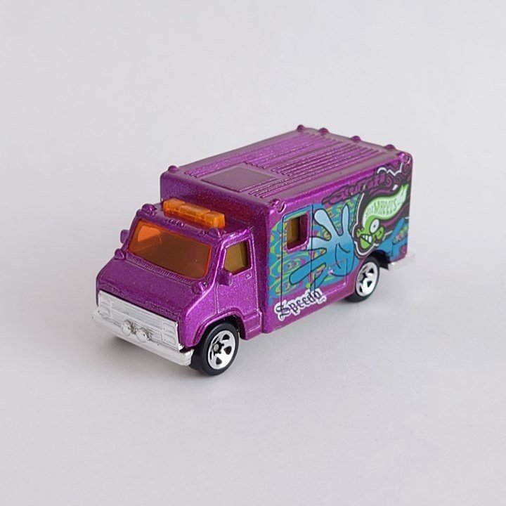 レビュー：ホットウィール アンビュランス(1999年Street Art Series