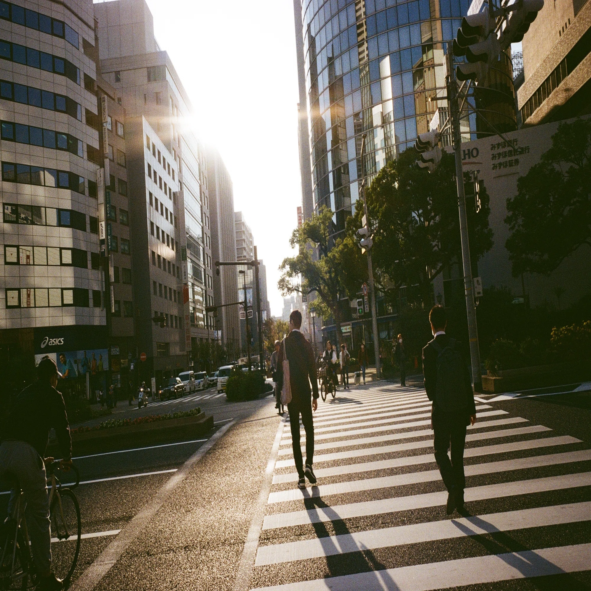 RICOH GR10 + Kodak GOLD200｜TAI-Q