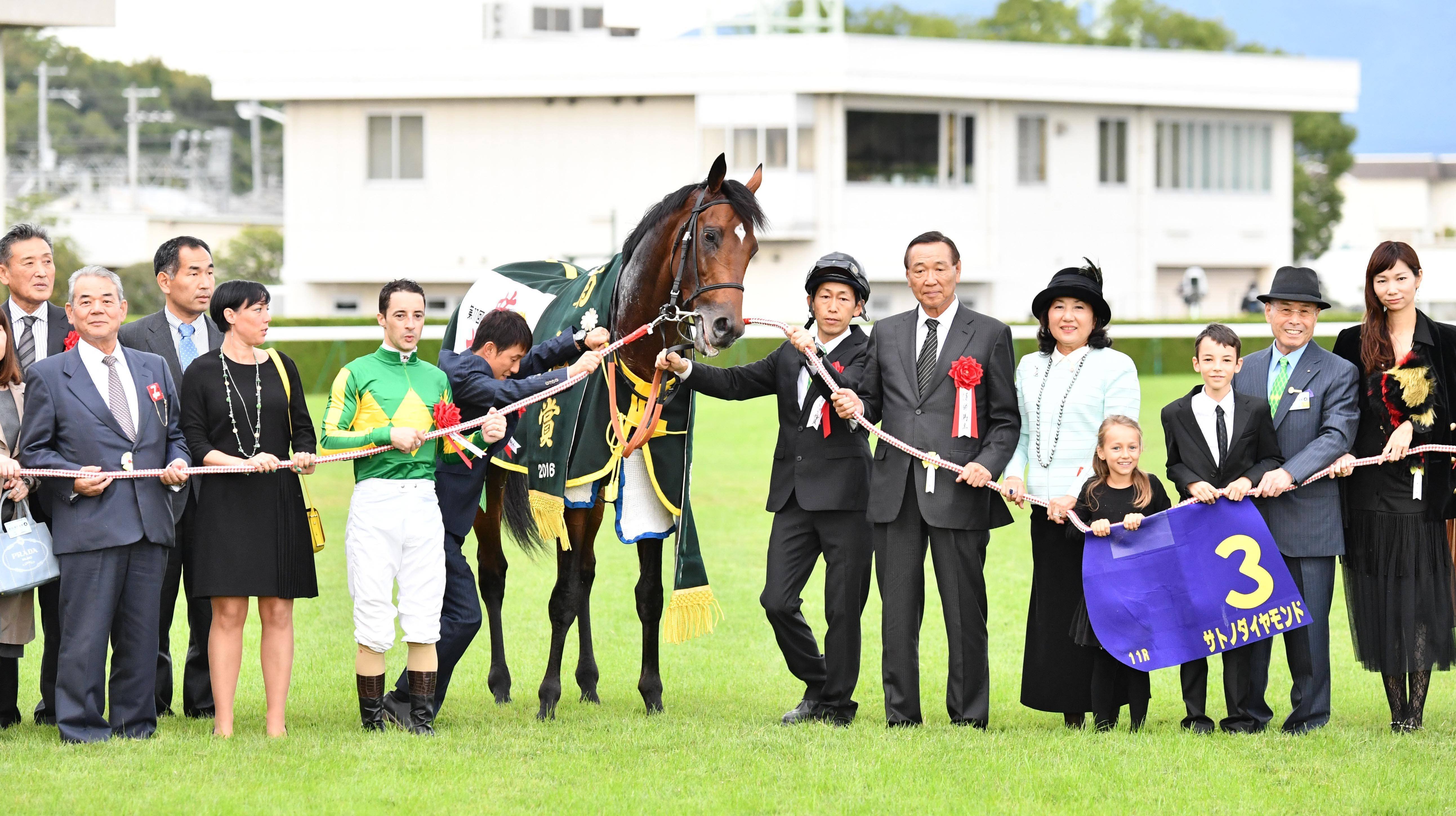 アニメ「ウマ娘」第6話！サトノ家の悲願を「東スポ」で振り返る｜東