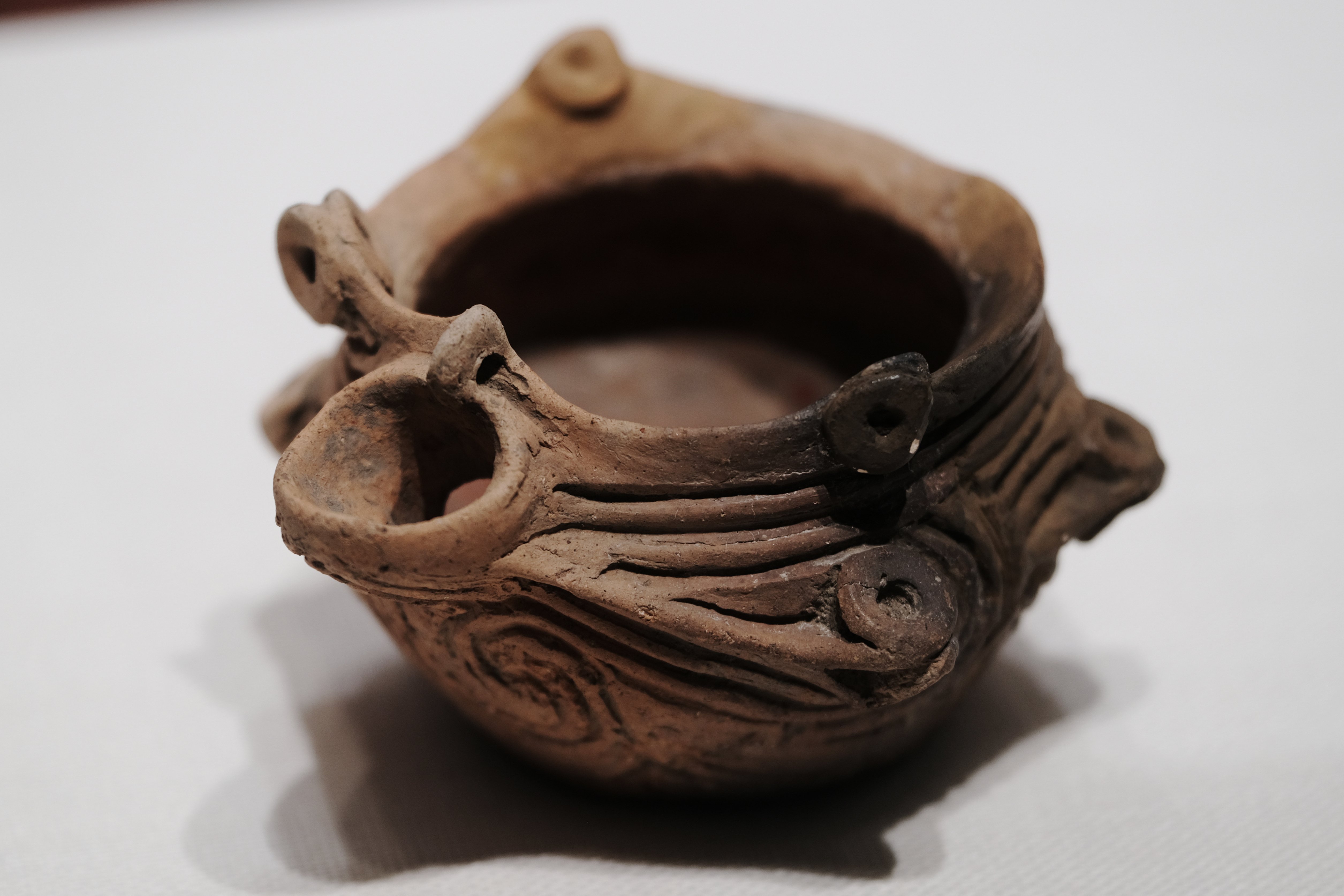 火焔土器　深鉢形土器 火焰型土器 文化遺産オンライン