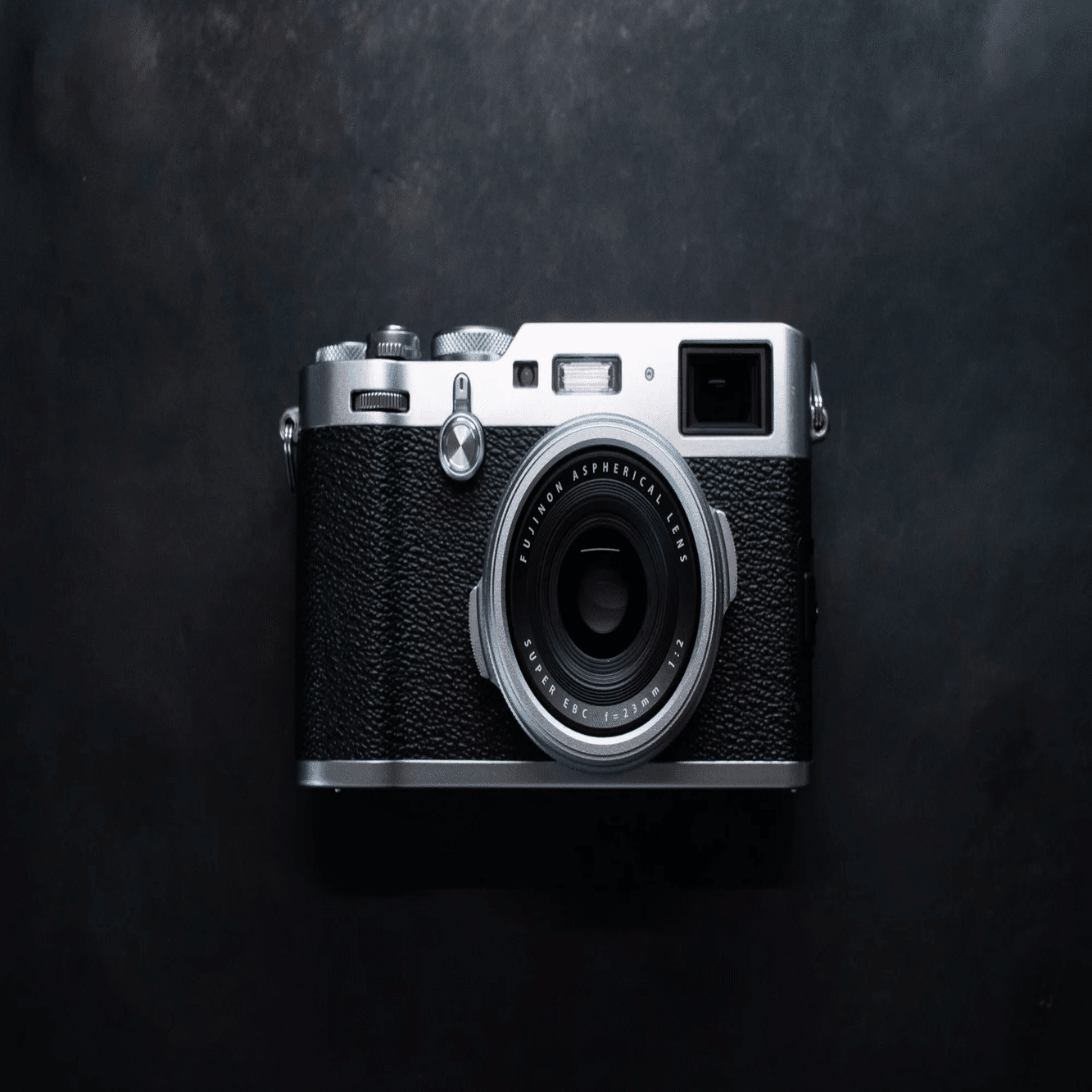 FUJIFILM X100F シルバー レンジファインダー　難あり　作例あり FUJIFILM X100F シルバー レンジファインダー 難あり 作例あり