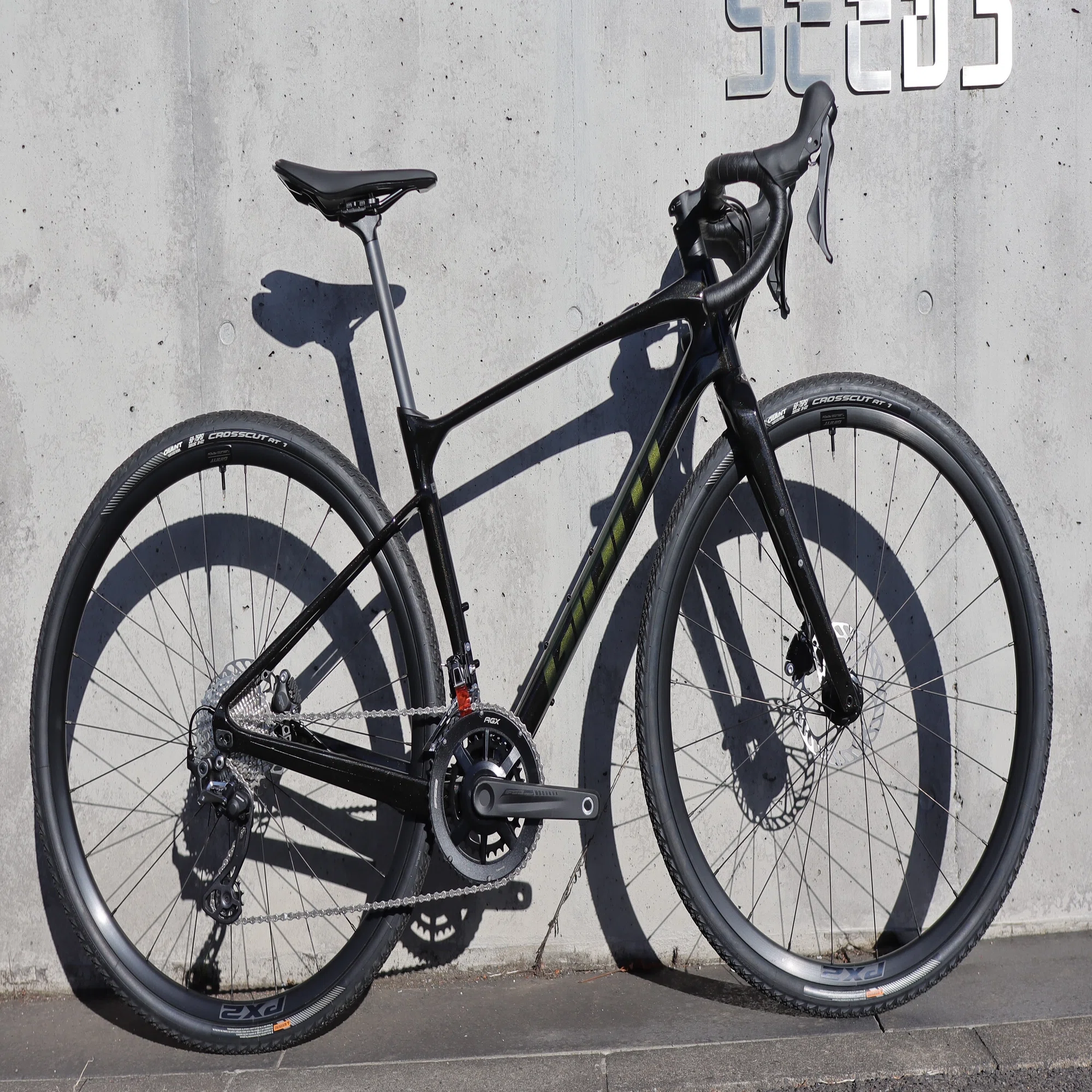 30%OFF!! GIANT 2023年モデル REVOLT ADVANCED 2 クリアランスセール 
