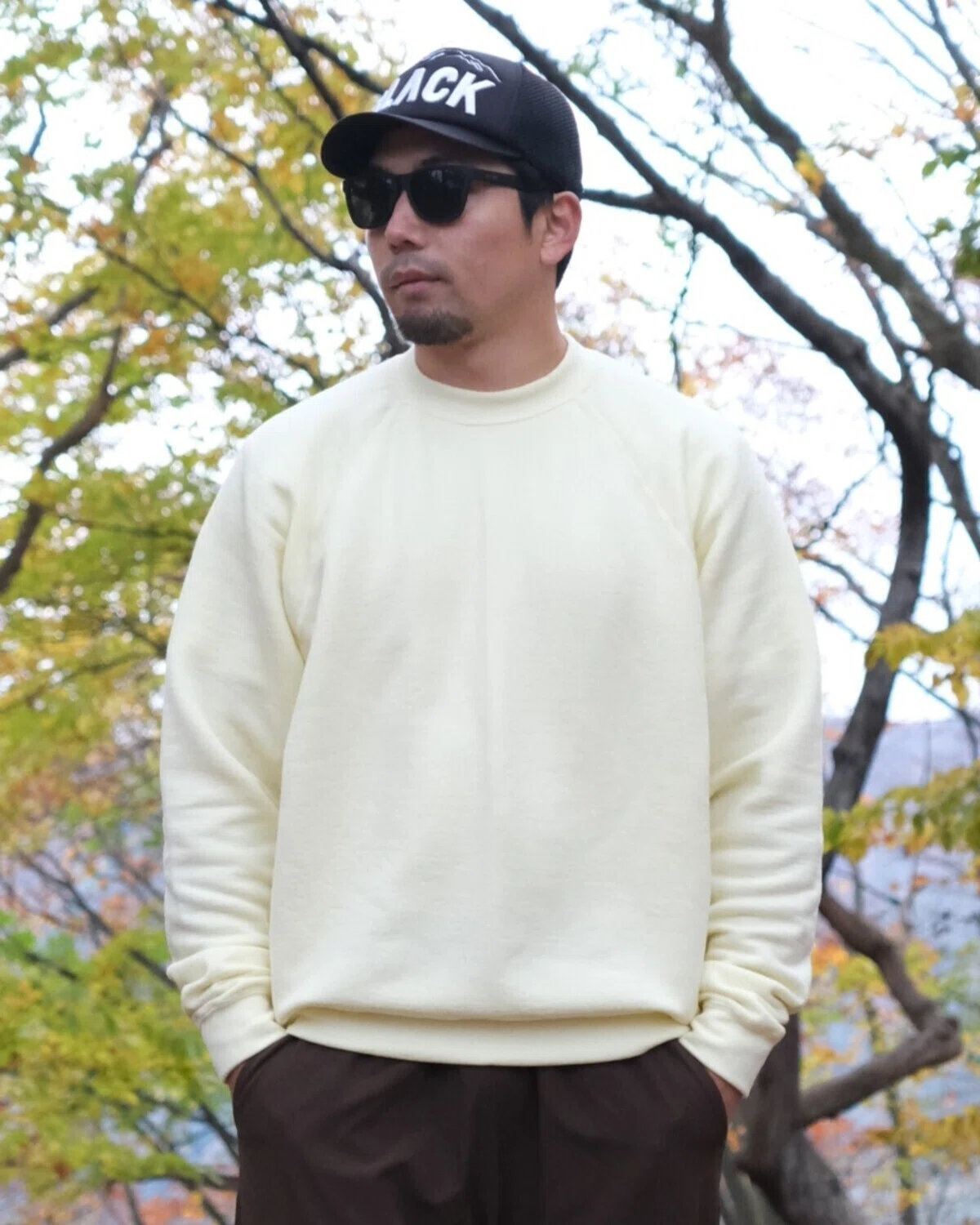Yetina×BLACK BRICKの超スペシャルなおしゃれスウェット｜BLACK BRICK 