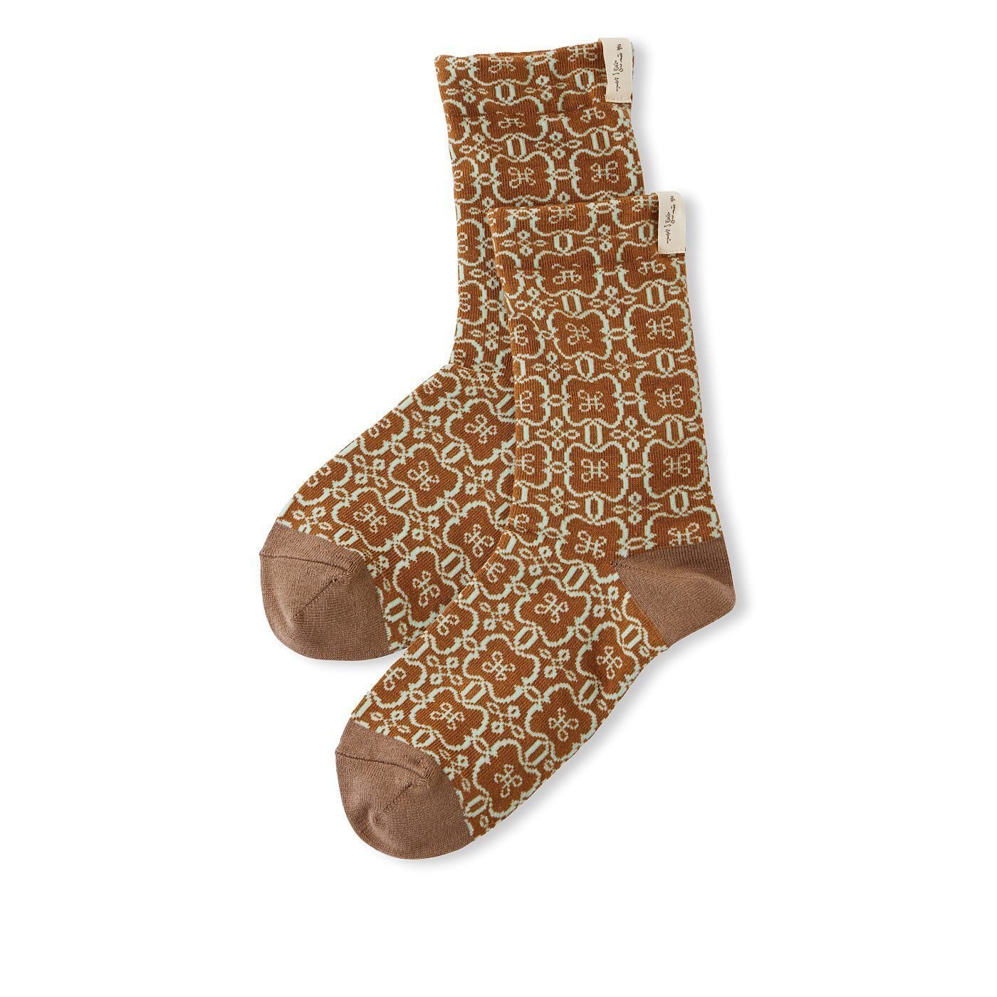 北斎の図案をまとって。天才絵師が考案した小紋柄デザインの靴下