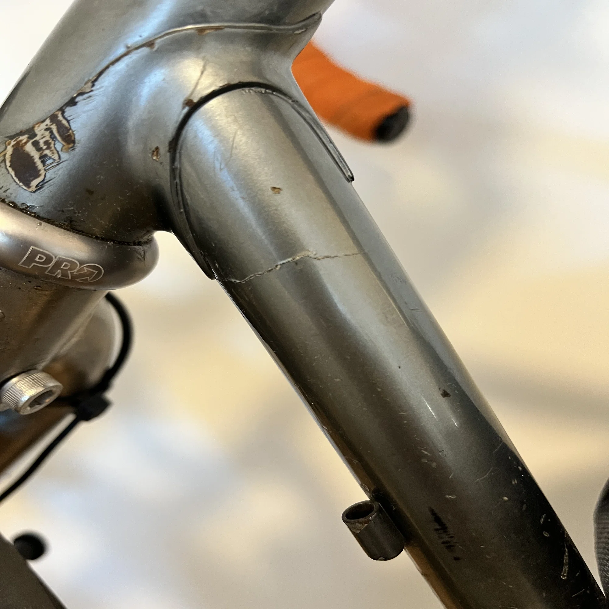 自転車のクロモリフレームは一生ものではないという。｜Cyclist Hide