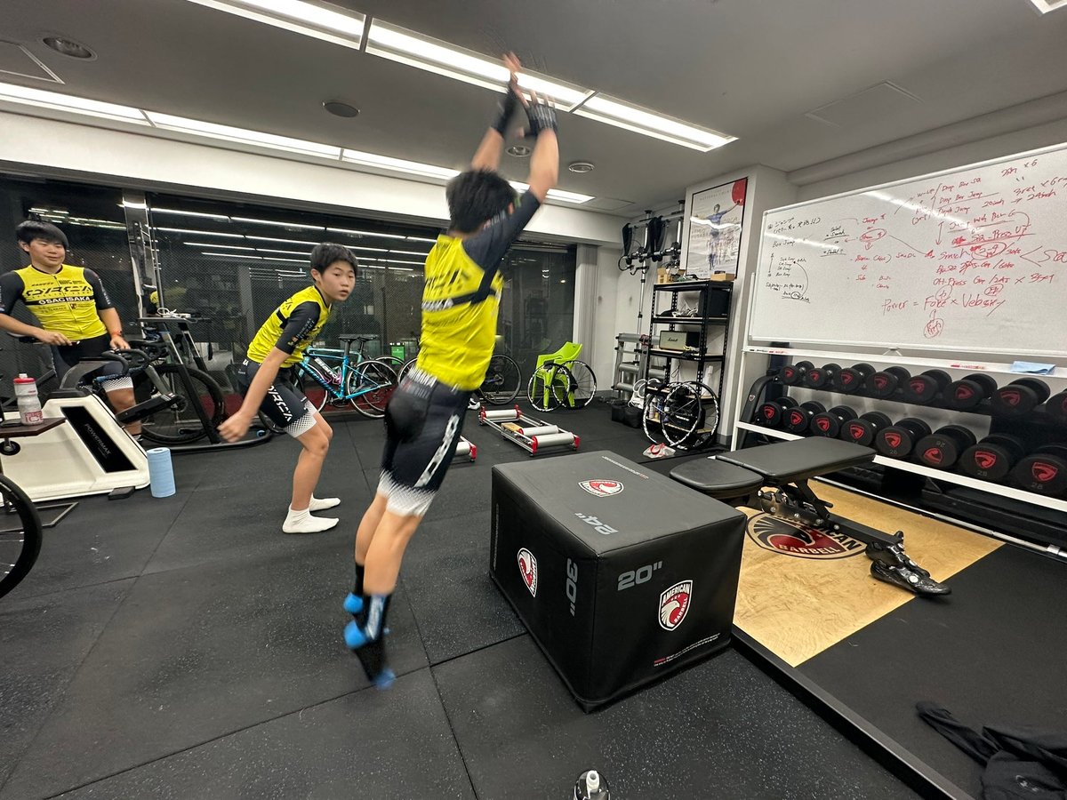 ロードバイクスクール】中学生・高校生が遊びながらテクニックを身に