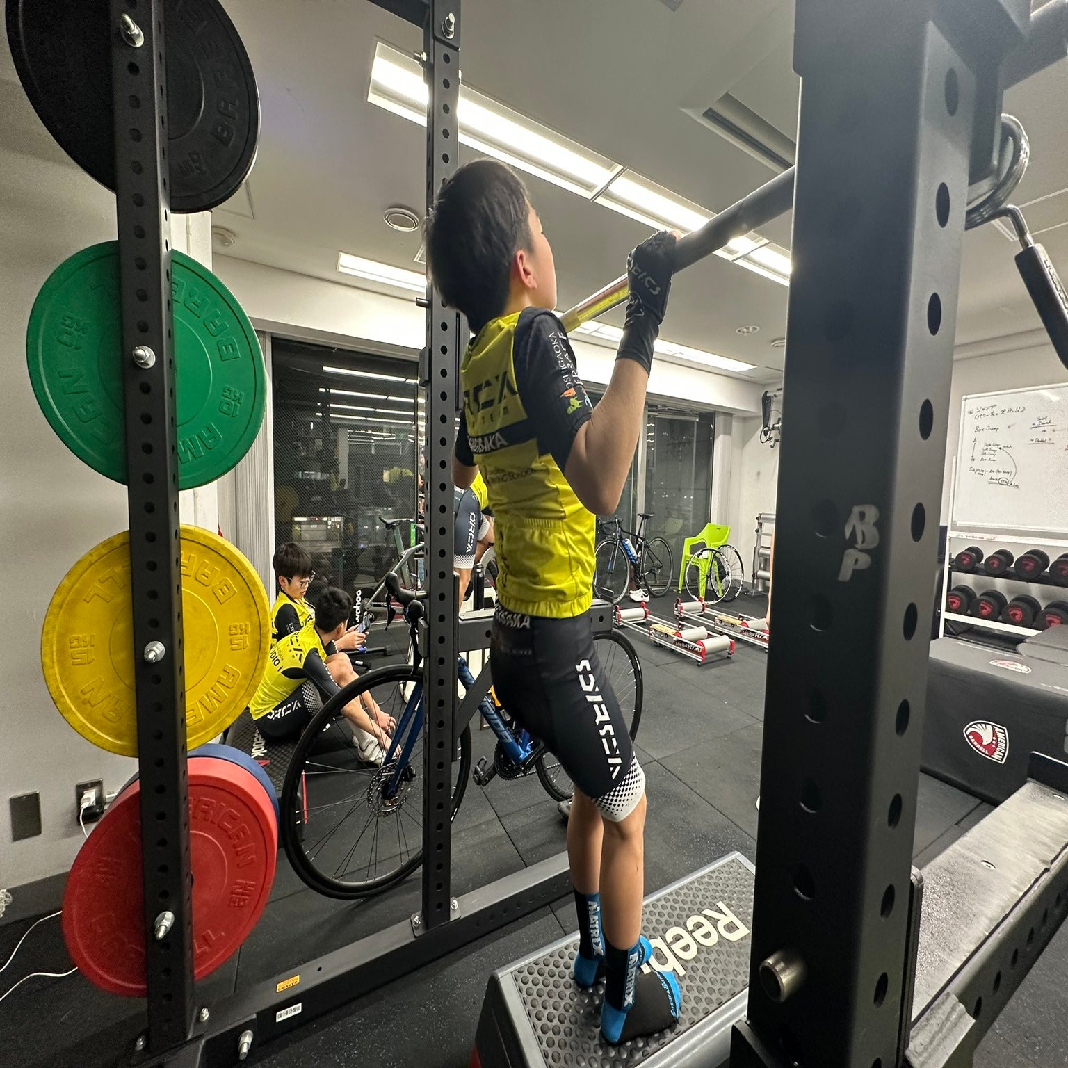 ロードバイクスクール】中学生・高校生が遊びながらテクニックを身に