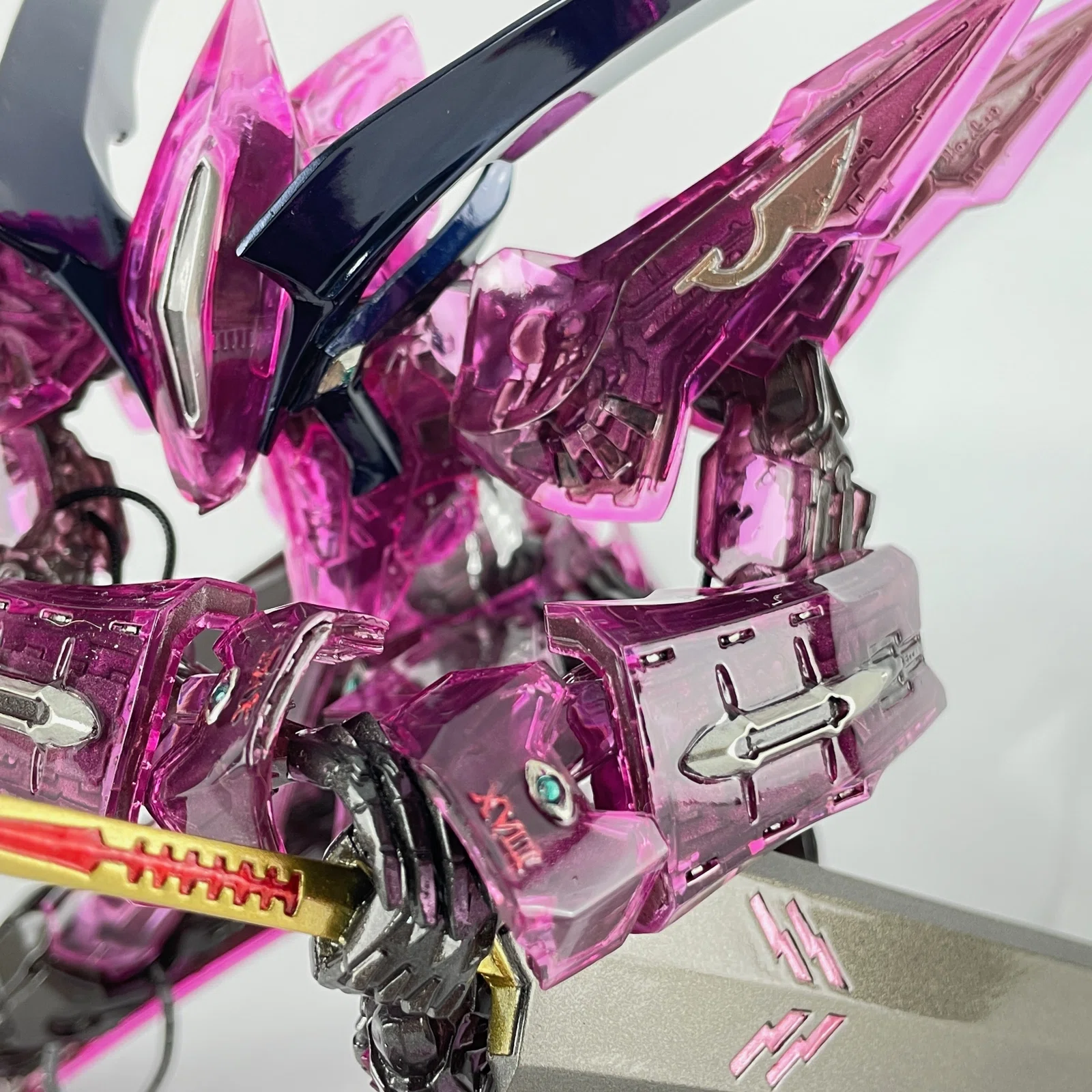 SSS 1/100 『 L.E.D. ミラージュ B4 デストニアス 本編仕様 Crystal 