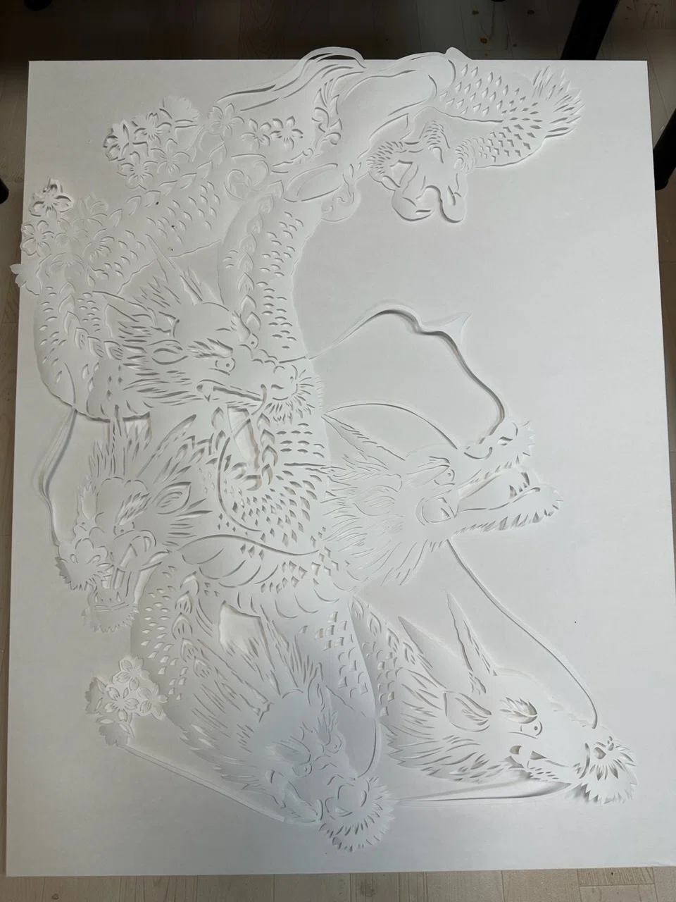 新作「五頭龍と弁天様」制作記録と、きりえ美術展のお知らせ | 華色切絵 【公式サイト】