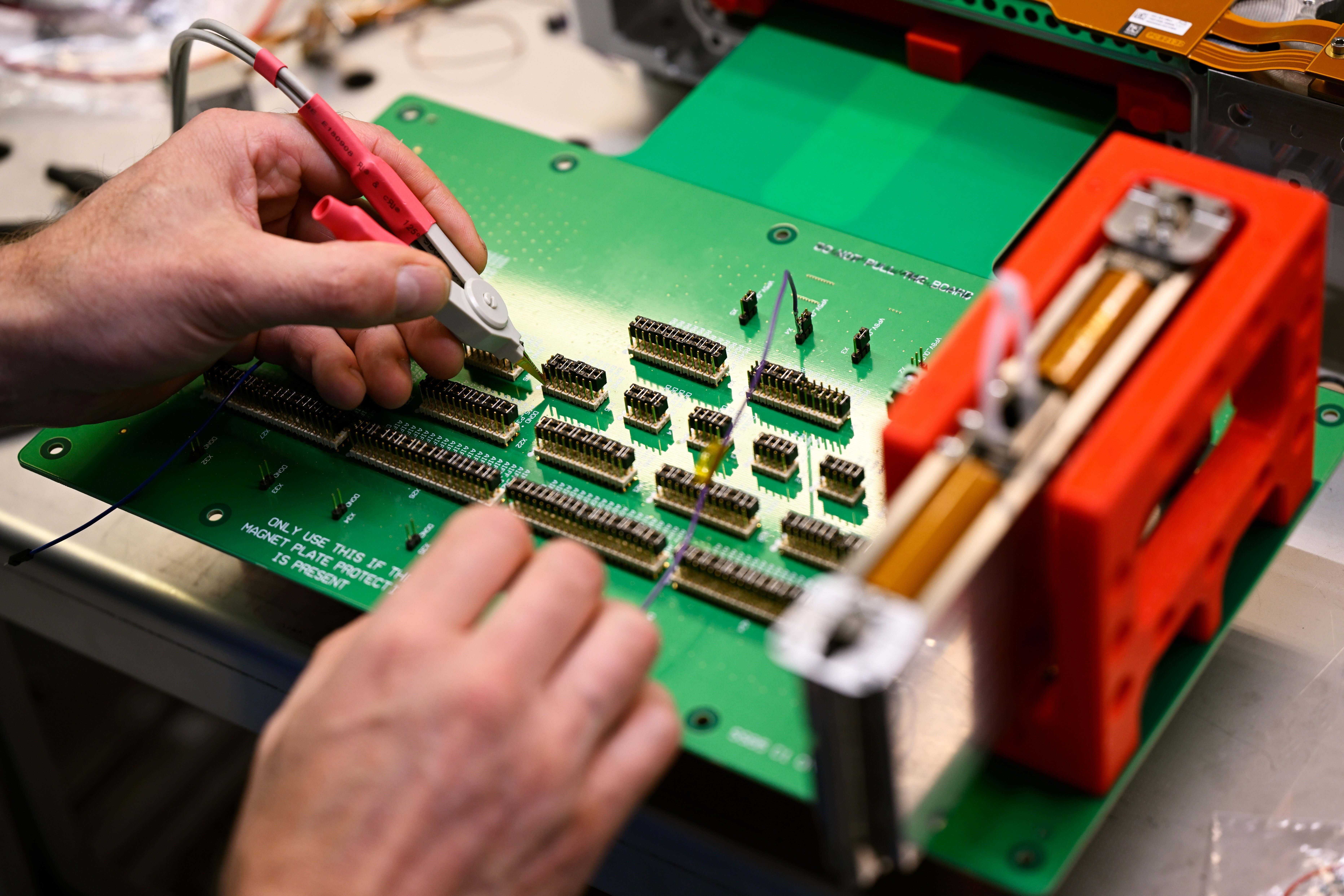 How we innovate】01：半導体はなぜ微細な構造を必要とするのか？｜ASML