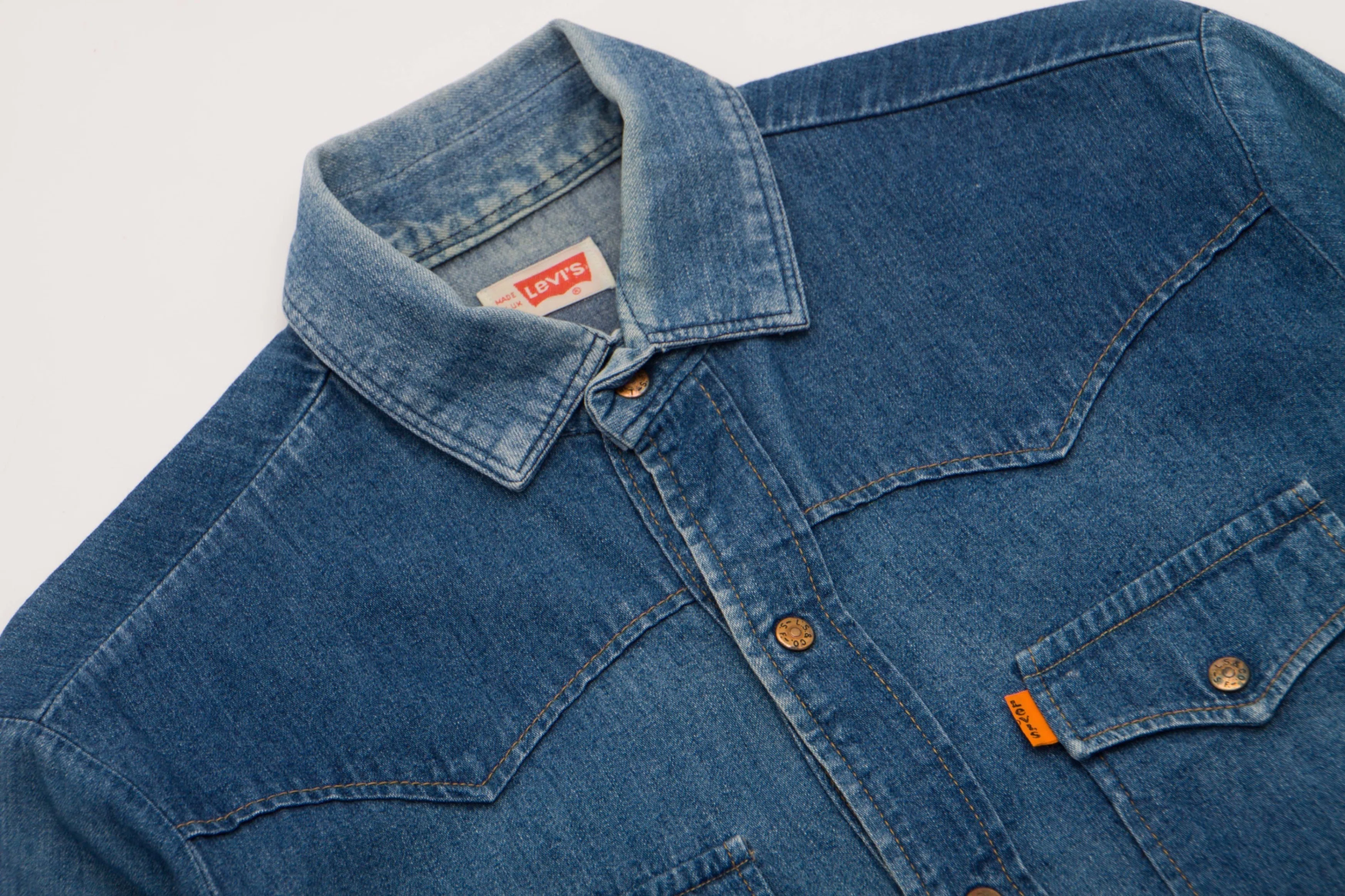 レザー ウォレット ｜Denim 70s オレンジタブ LEVI'Sのオレンジタブは