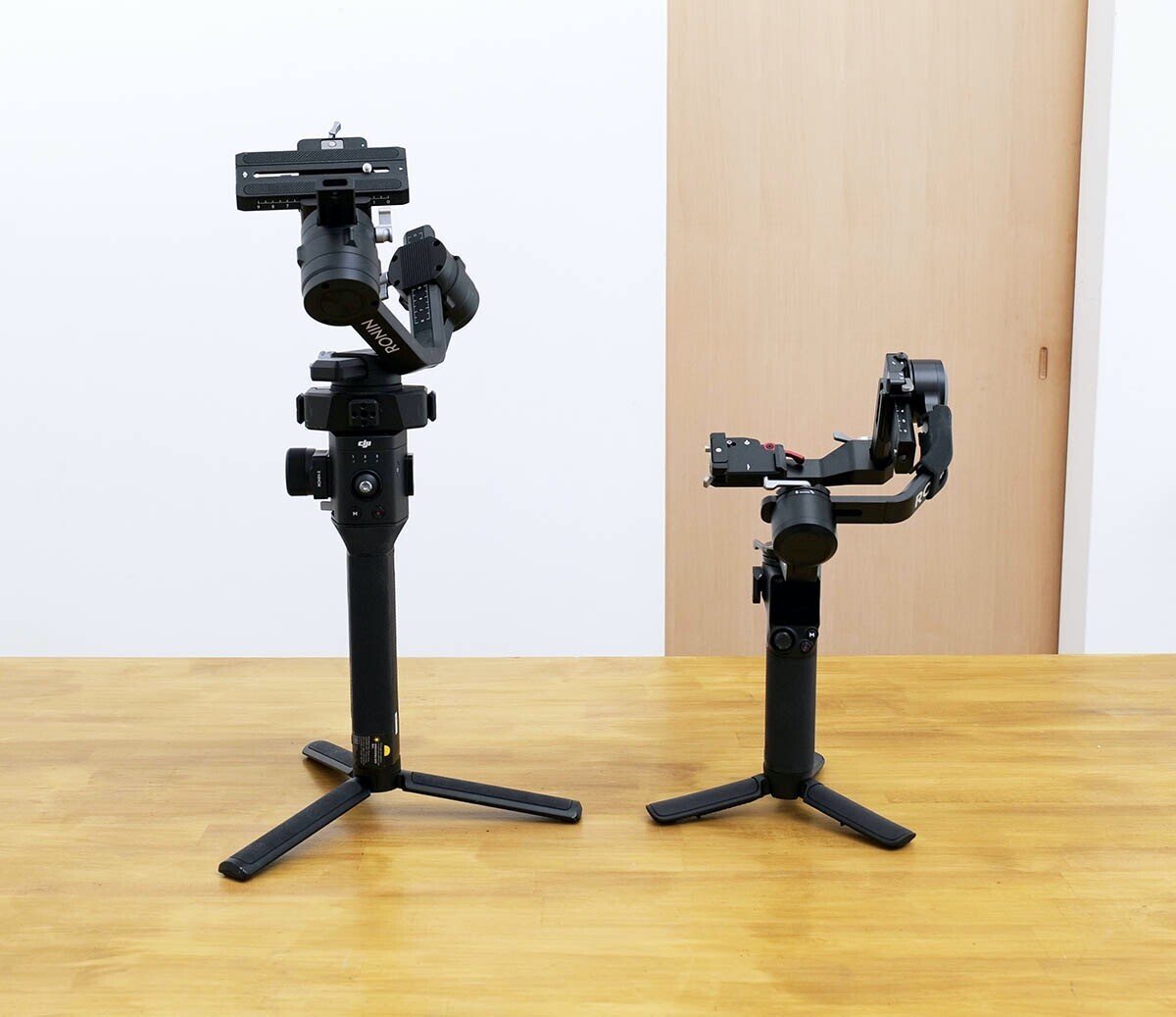 YouTube撮影に最適のDJIジンバル DJI RS 4 スタビライザー 縦向き撮影 大容量バッテリー DJI