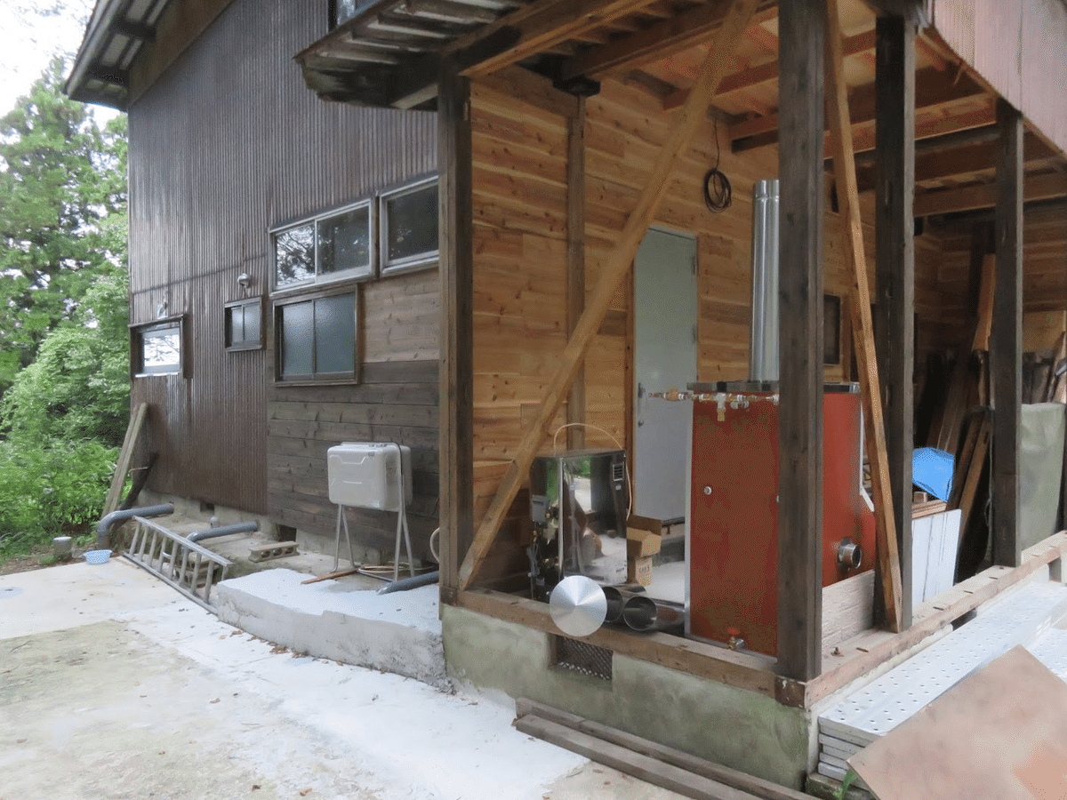 古民家リノベ㉟】悲願？念願？執念？薪ボイラー導入｜ふくよかなネコたち