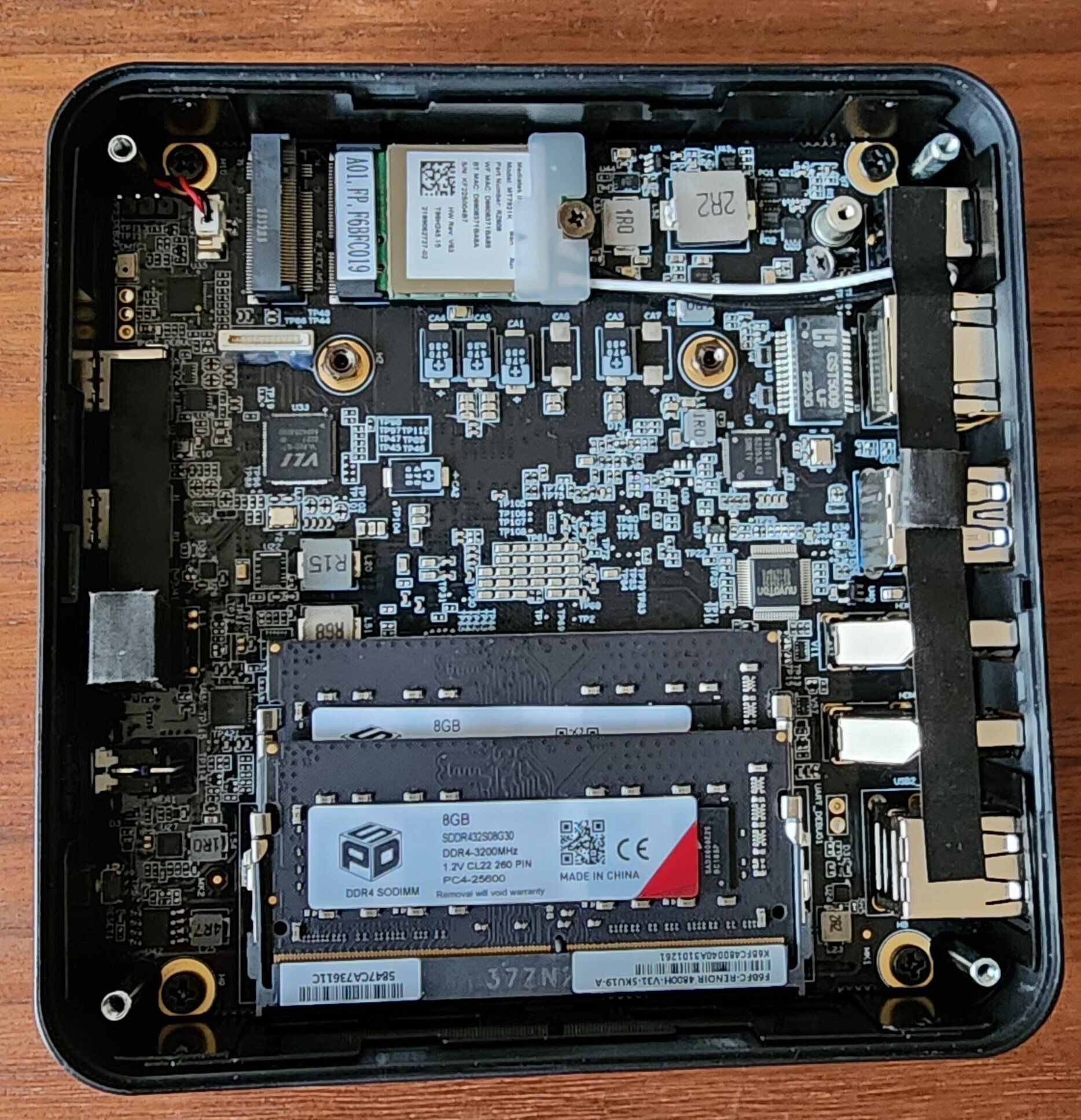 【ベアボーンミニPC】MINISFORUM UM480XT Can This New Low Cost Mini PC Replace Your A Desktop
