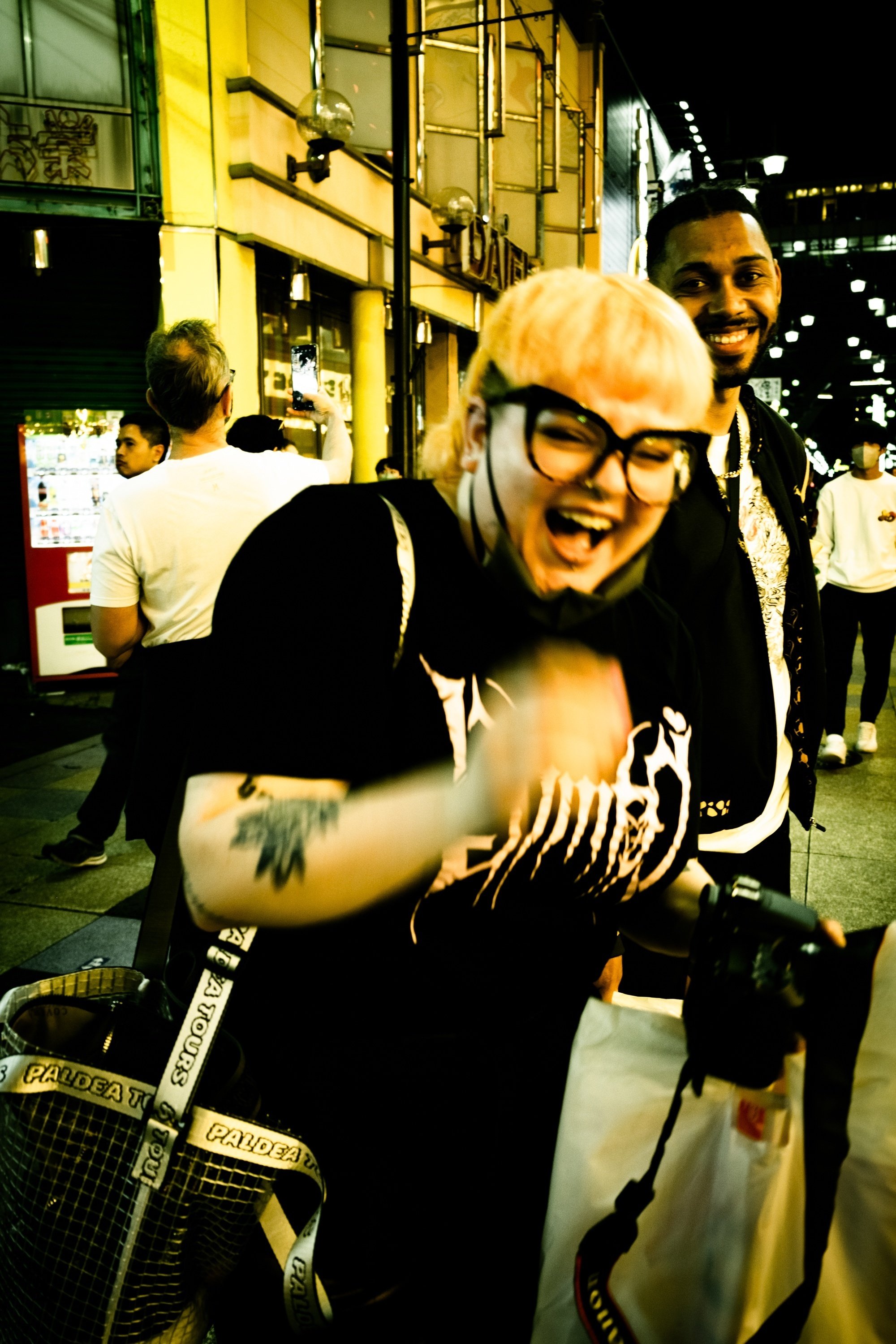 夜の新世界には魔物が住んでいる。｜【遺影写真革命_遺影写真家】橘田