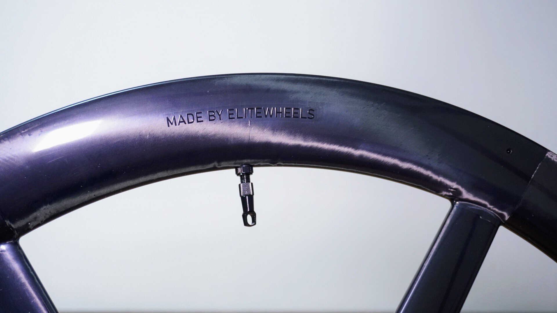 開封・レビュー】Elitewheels新作 Velo Six Discを見てみよう 開封・レビュー】Elitewheels新作 Velo Six Discを見てみよう