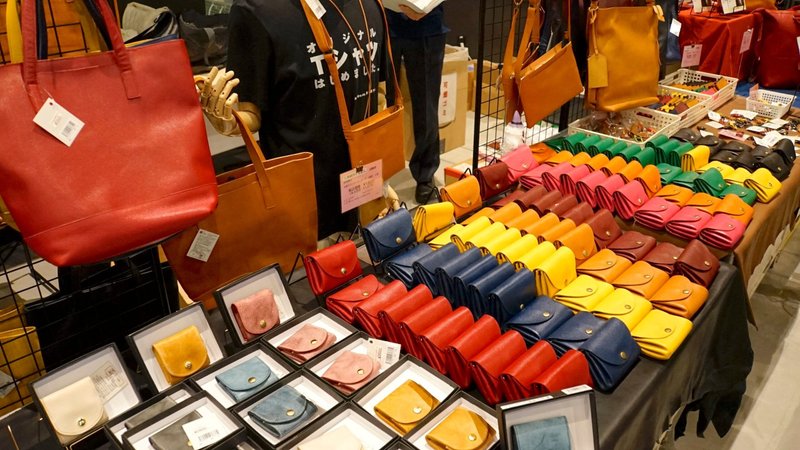 九州矯正展で展示・販売されていた刑務所作業製品の革財布