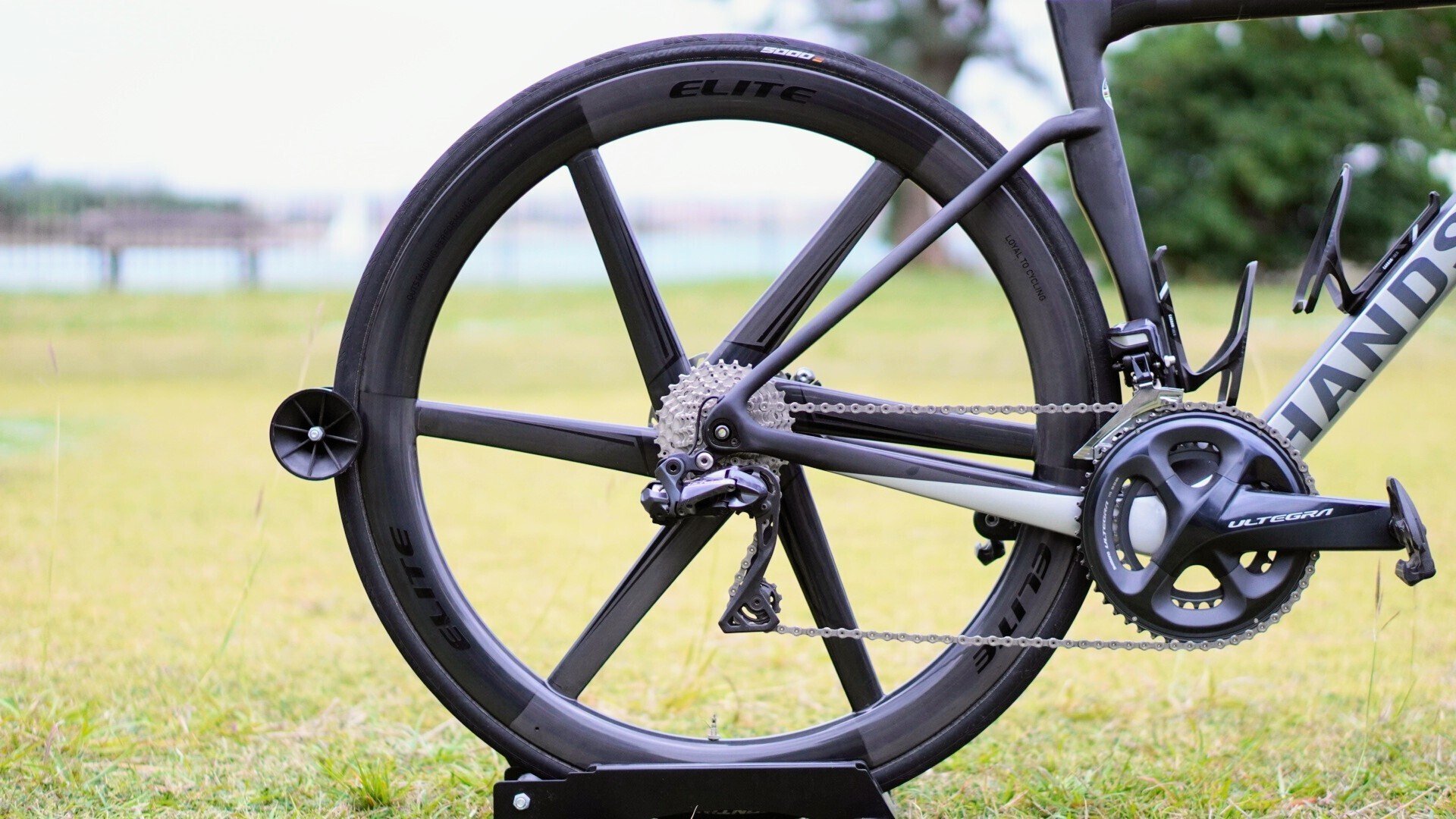 開封・レビュー】Elitewheels新作 Velo Six Discを見てみよう 開封・レビュー】Elitewheels新作 Velo Six Discを見てみよう
