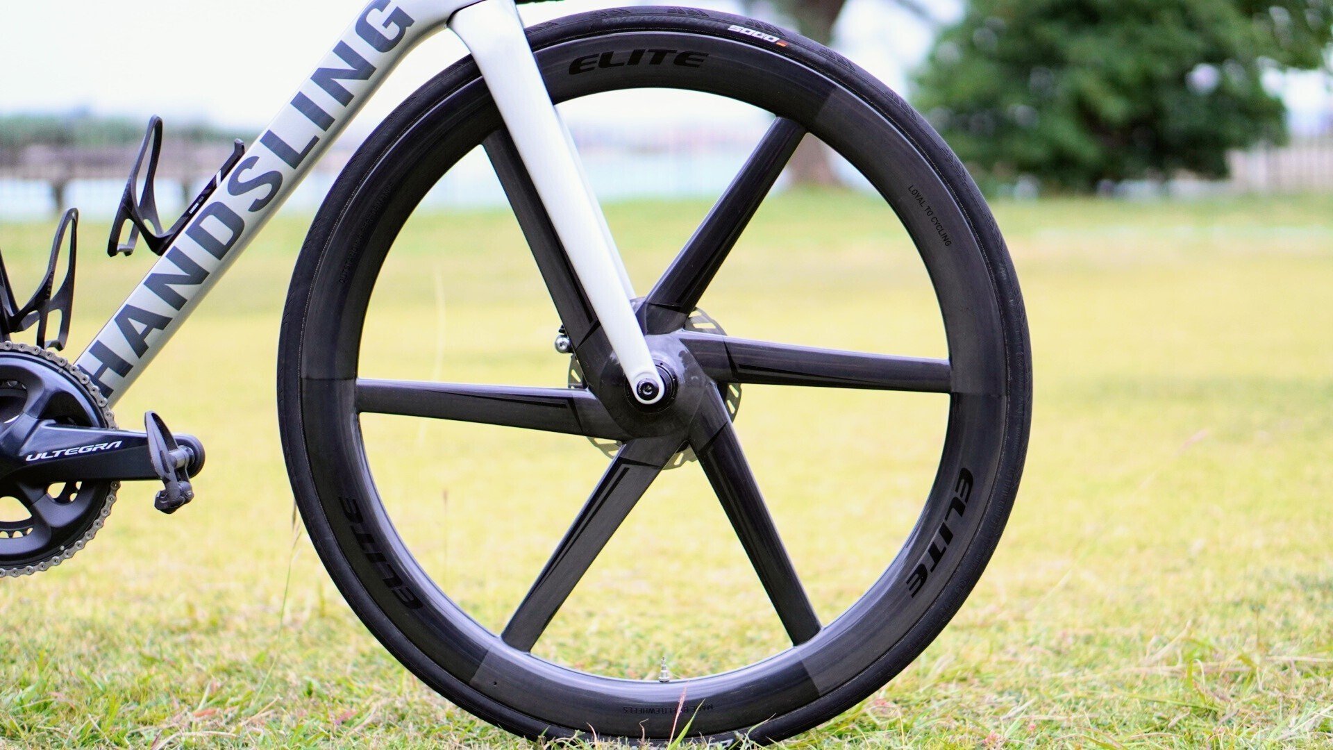 開封・レビュー】Elitewheels新作 Velo Six Discを見てみよう 開封・レビュー】Elitewheels新作 Velo Six Discを見てみよう