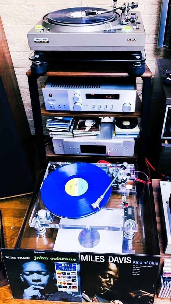 オーディオ#4】スケスケ?!?透明なレコードプレーヤー… audio オーディオ#4】スケスケ?!?透明なレコードプレーヤー… audio