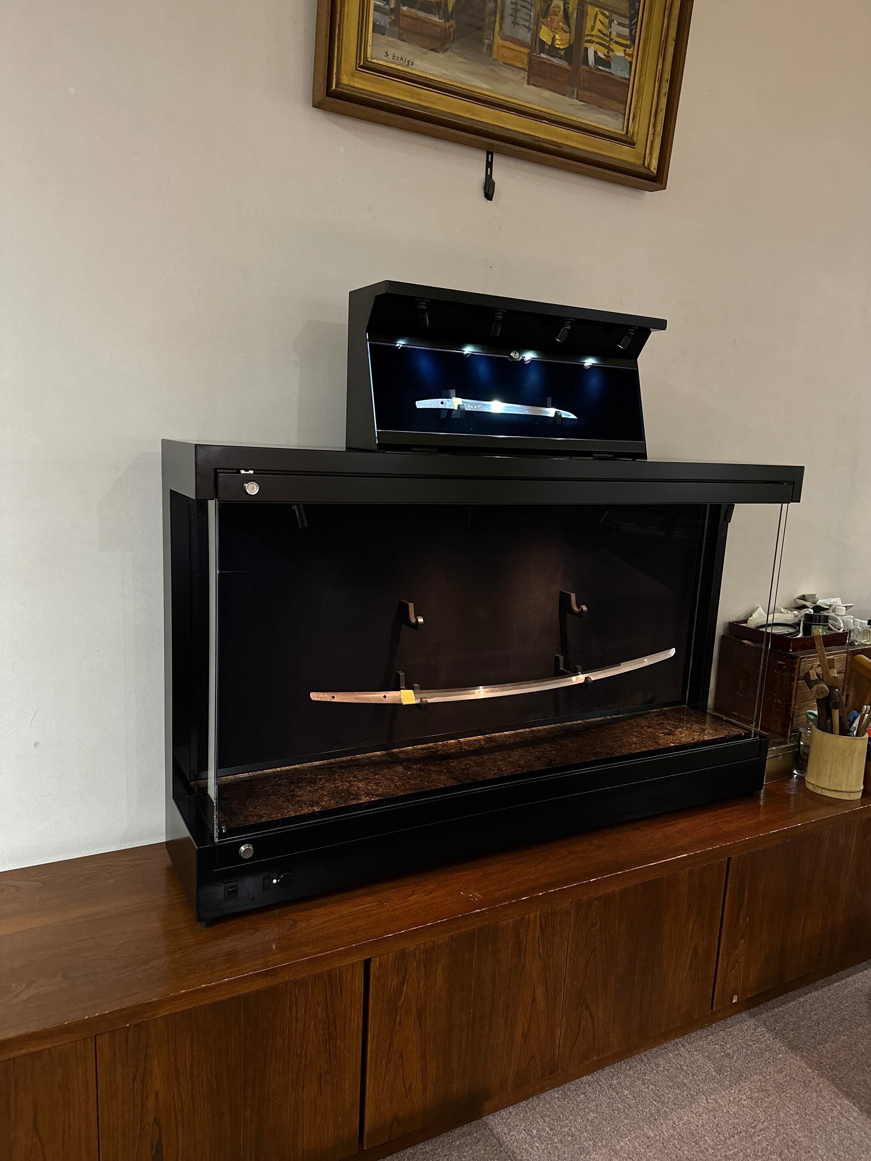 刀箱師の刀展示ケースが見れるお店｜刀箱師の日本刀ブログ 中村圭佑