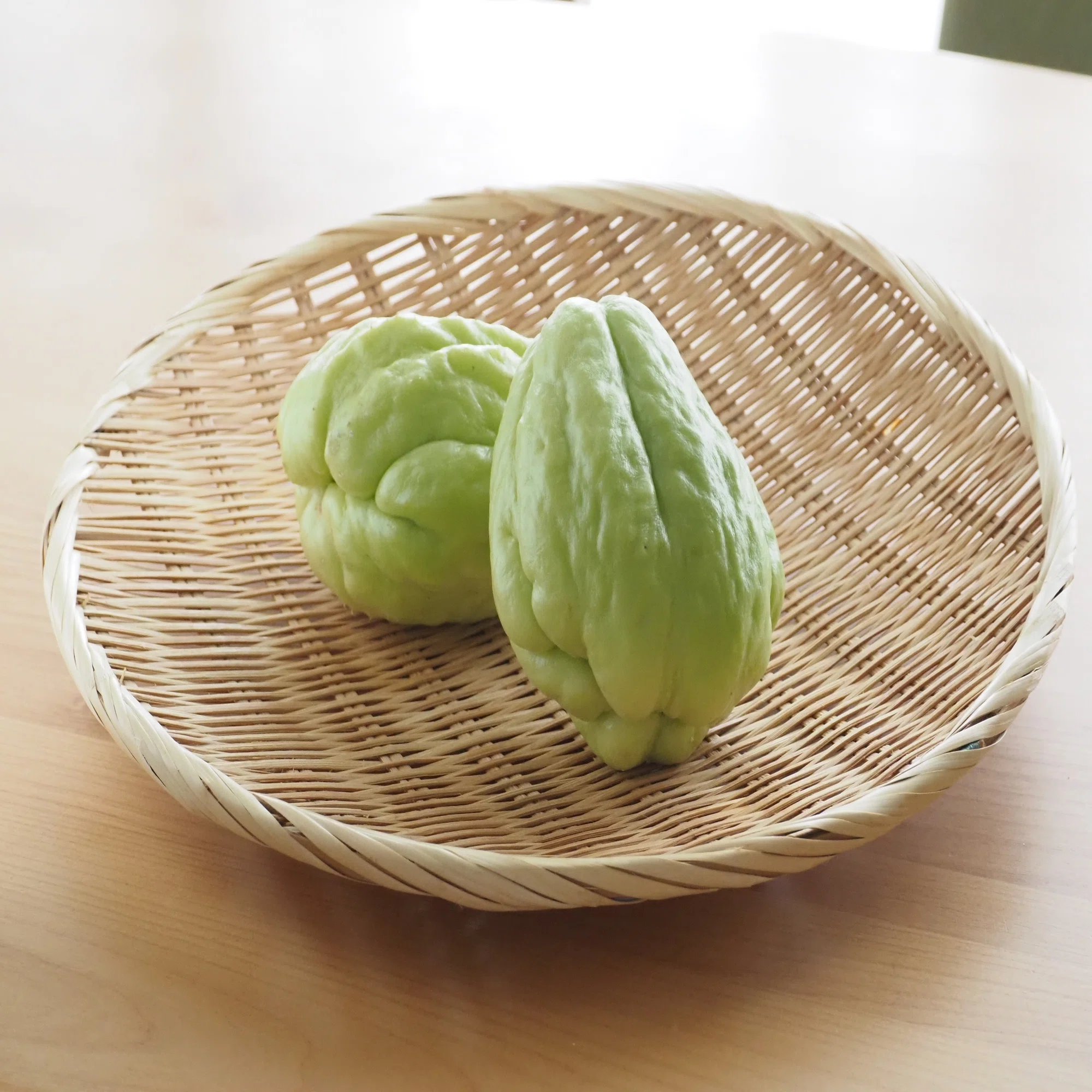 この野菜！どうやって食べるの？「ハヤトウリ」｜生駒市公式note