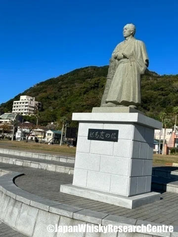 初開催となった下田ウイスキーフェスと坂本龍馬、吉田松陰の像｜土屋守