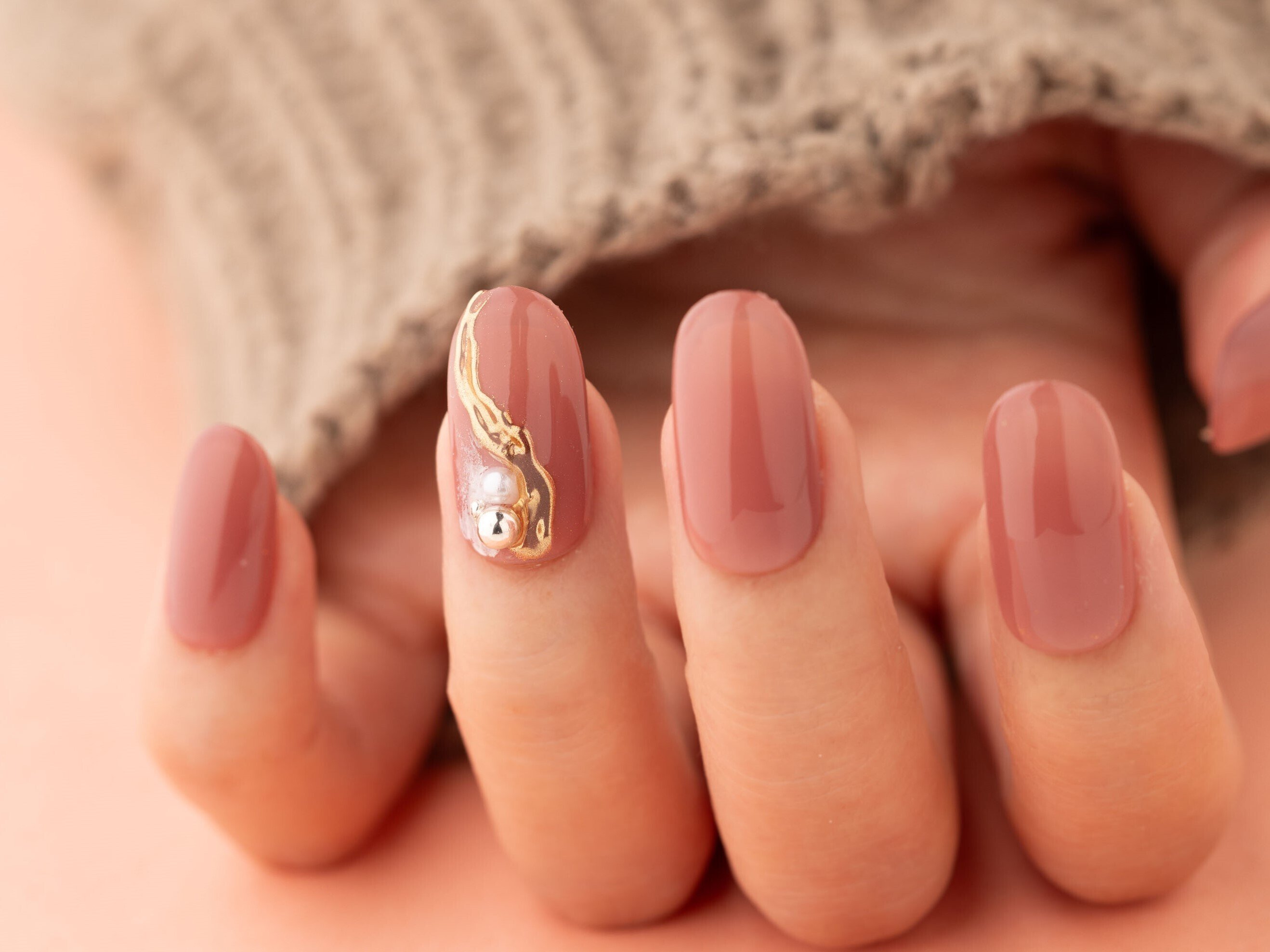 冬ネイルデザインの人気カラー「赤」｜yoshihara masami