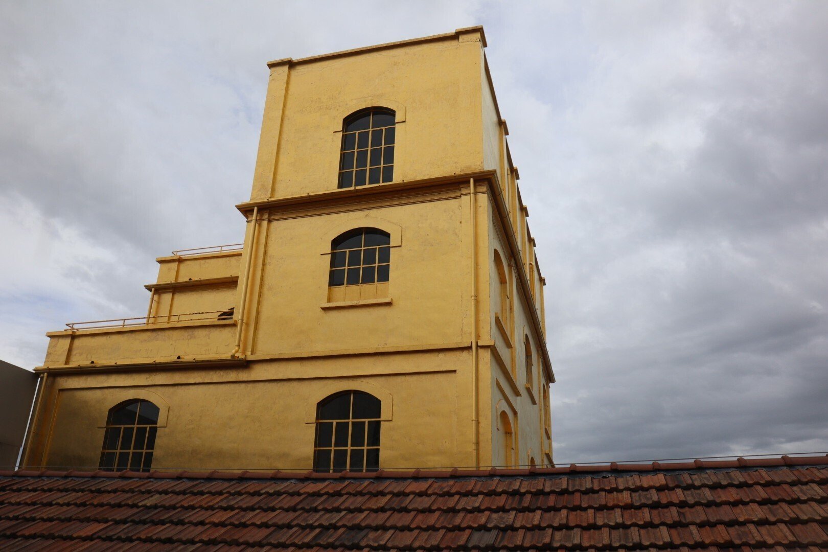 Prada財団にて屏風の展示会「Paraventi」を鑑賞｜シマ子