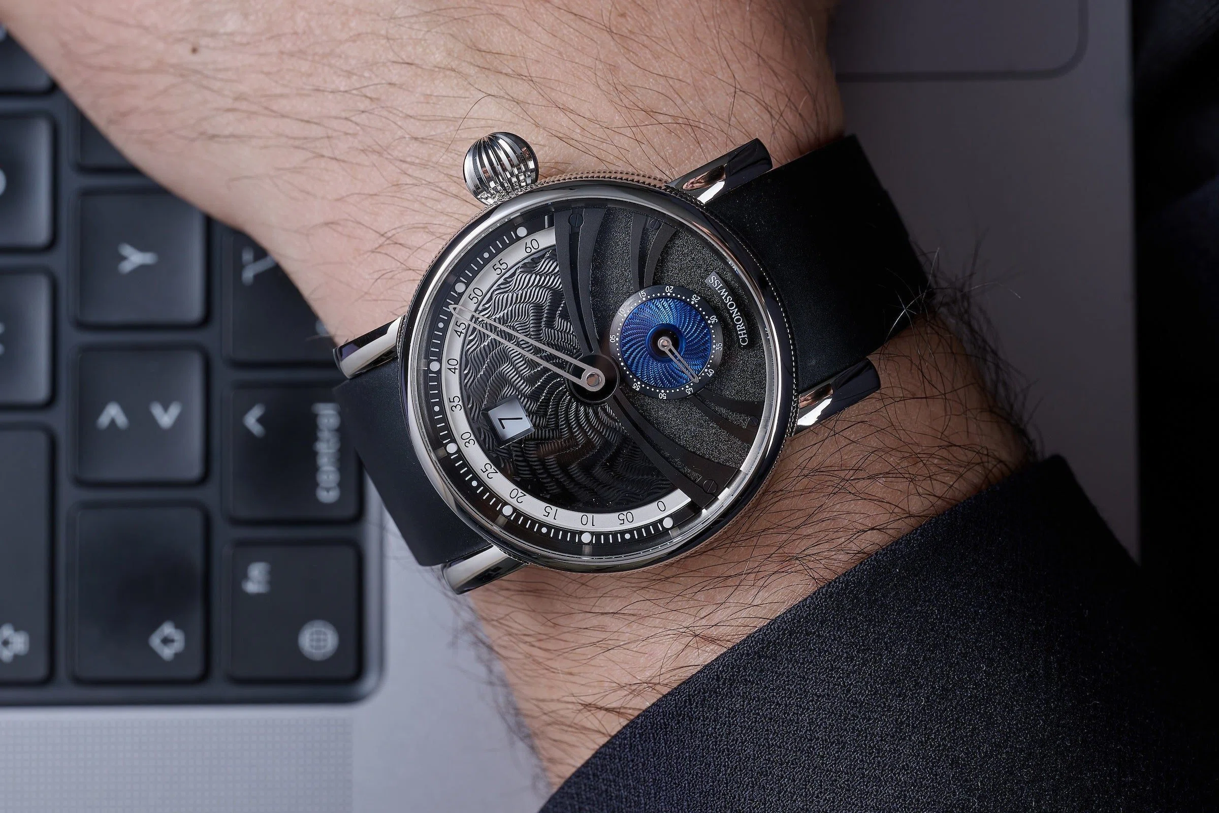 Delphis Venture CH-1423.1-BKBL｜CHRONOSWISS クロノスイス【公式】
