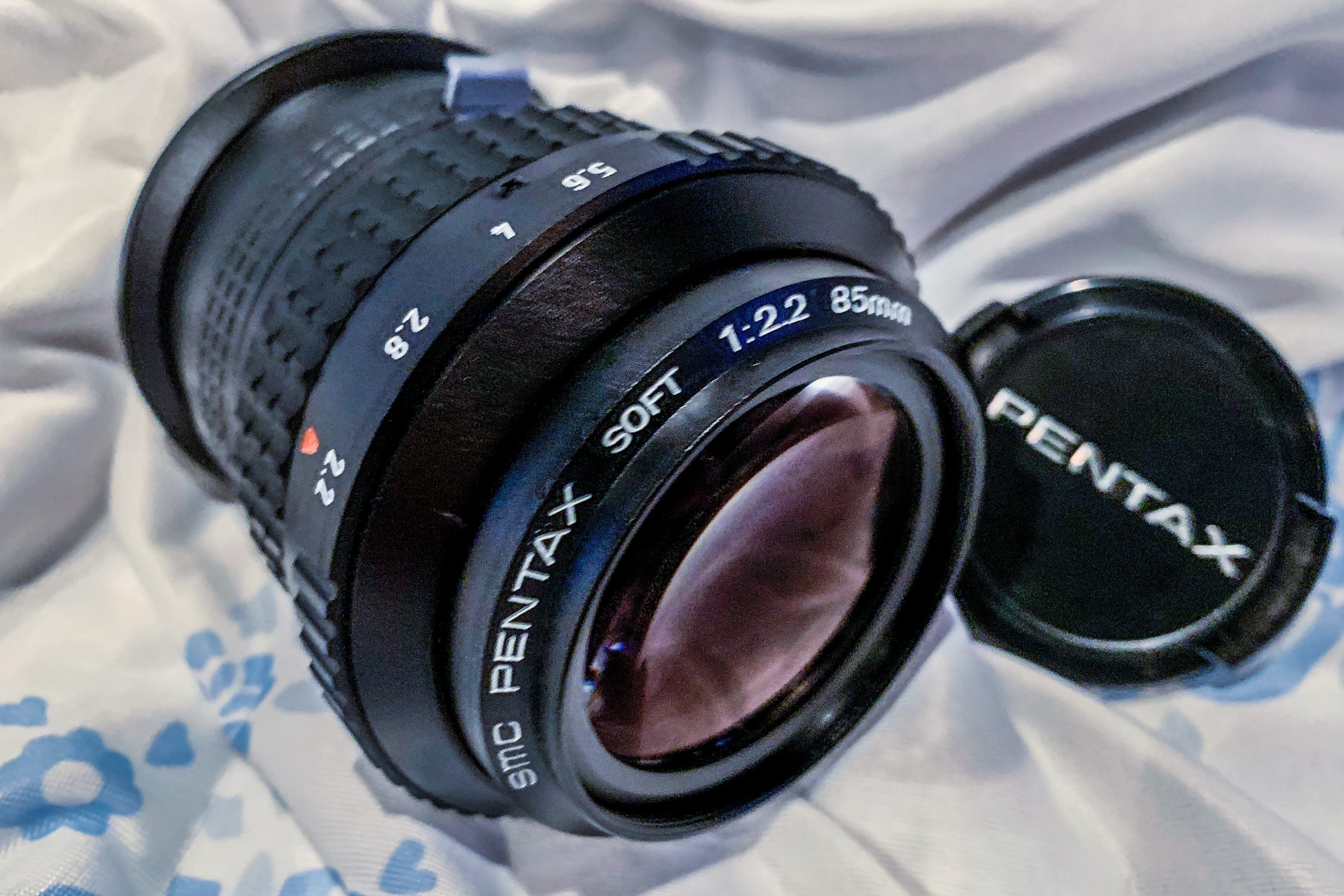 カメラ#3】 えっ!レンズ2枚だけ?!?…PENTAX SOFT 85mm F2.2 カメラ#3】 えっ!レンズ2枚だけ?!?…PENTAX SOFT 85mm F2.2
