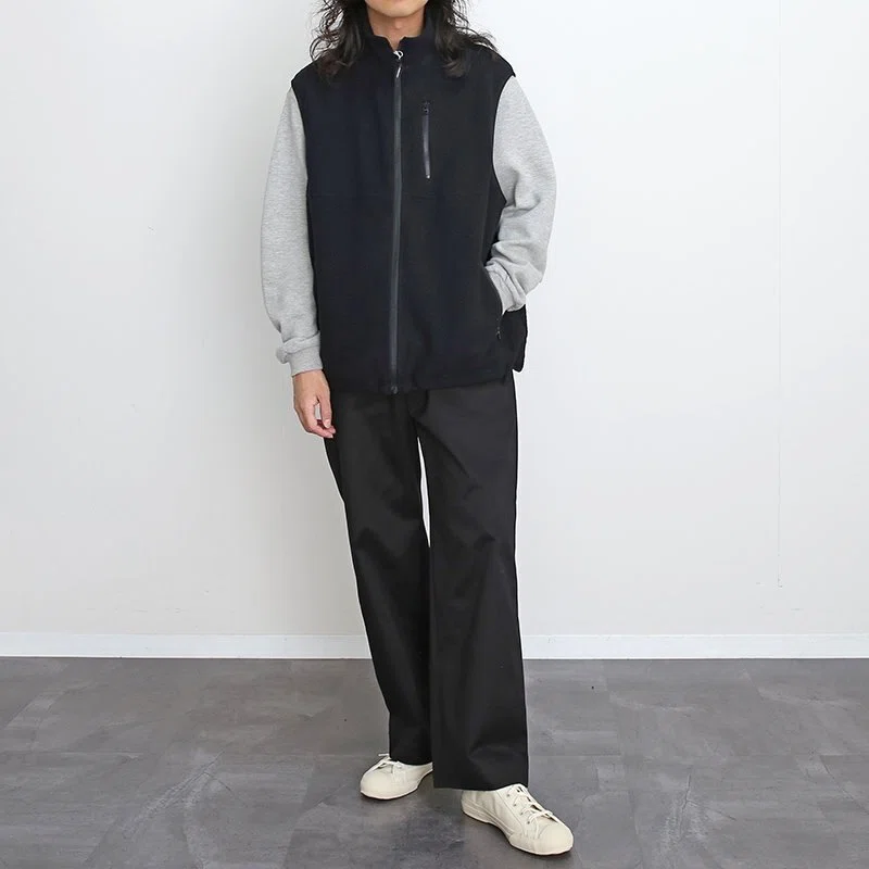 困った朝ほど手が伸びる。ついつい羽織っちゃうフリースベスト