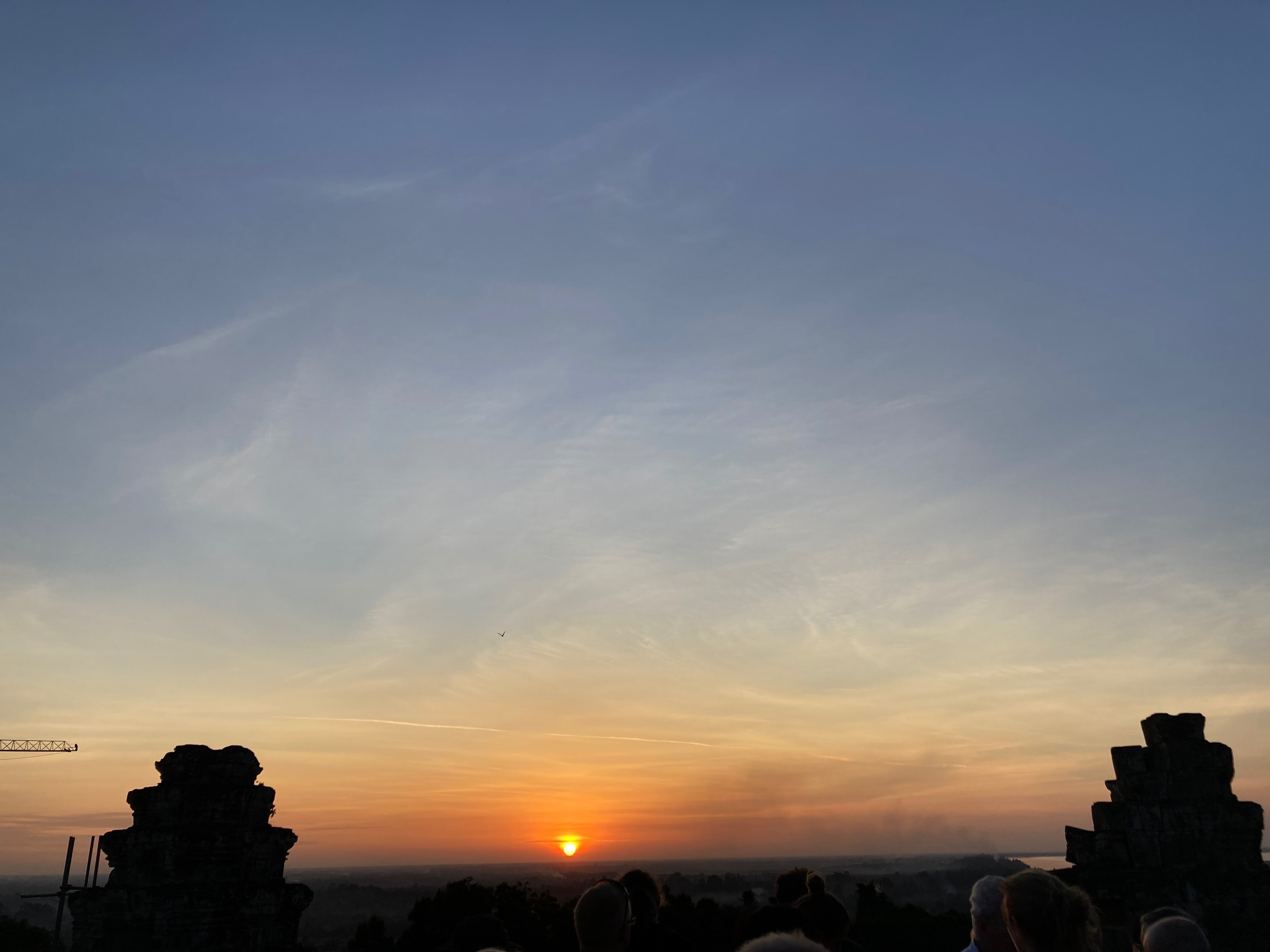 遺跡探訪58】1年パス最終日、プノンバケンの夕日(Phnom Bakeng, 9世紀