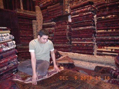 グローバルキャリア】パキスタンで絨毯を紡ぐアフガン難民から学んだ