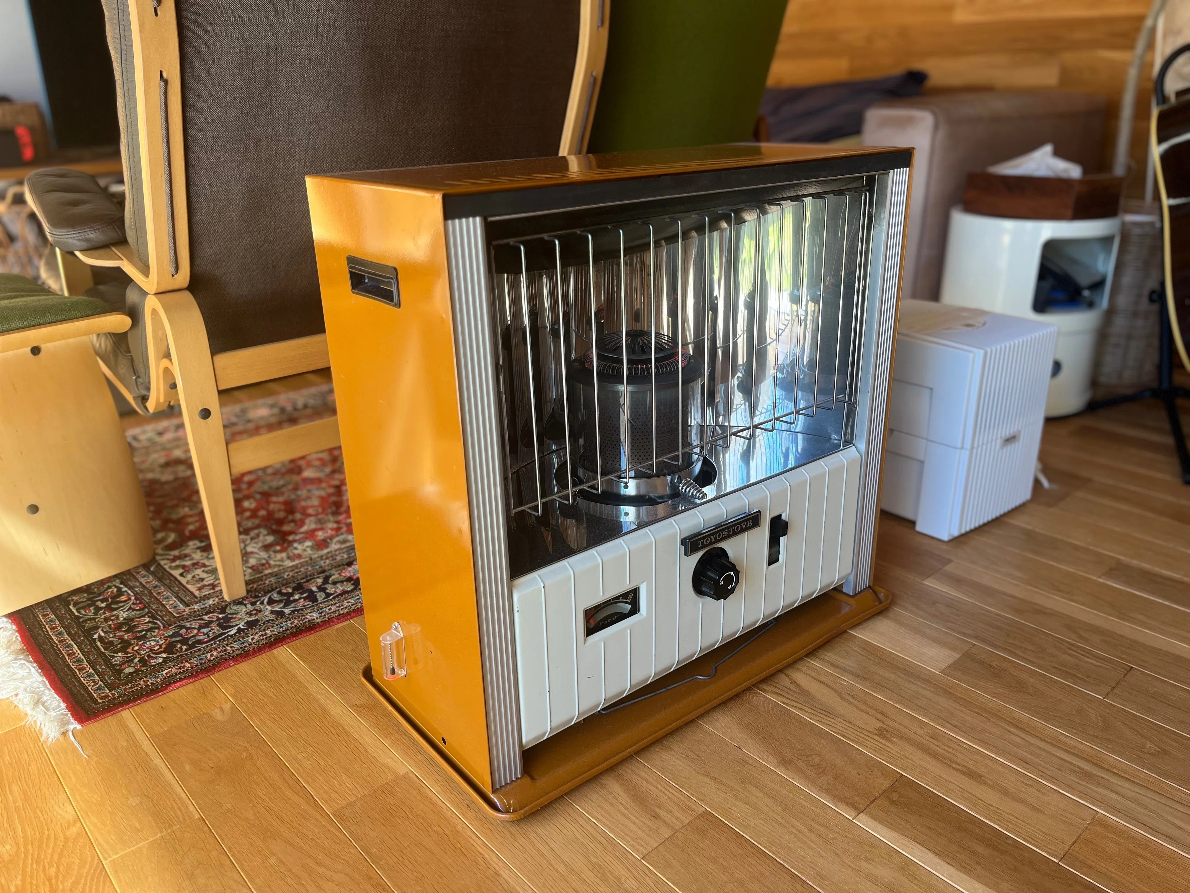 オススメ！かっこいい暖房器具。｜ヴィンテージ家具ショップ RESTYLEの