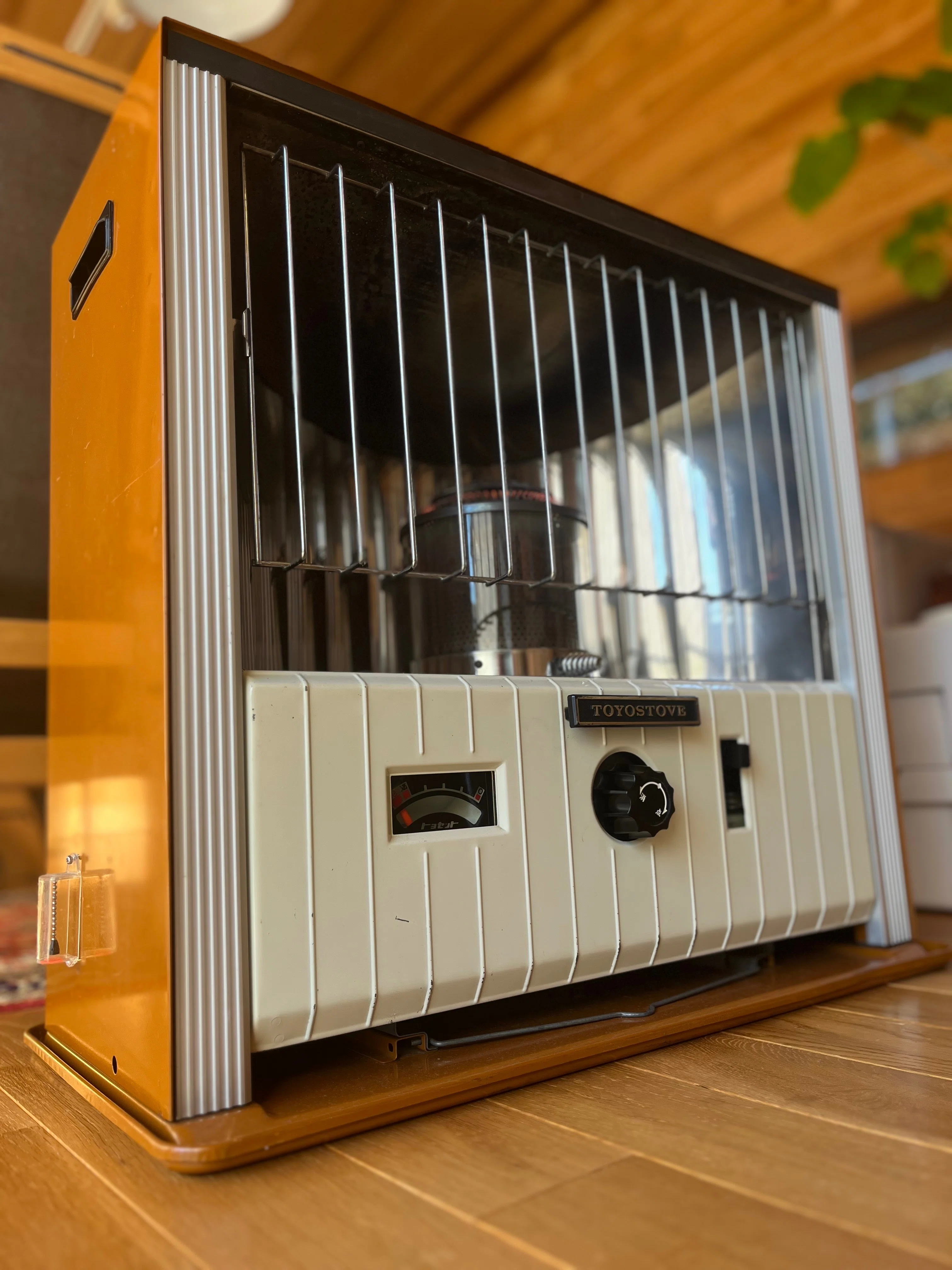 オススメ！かっこいい暖房器具。｜ヴィンテージ家具ショップ RESTYLEの