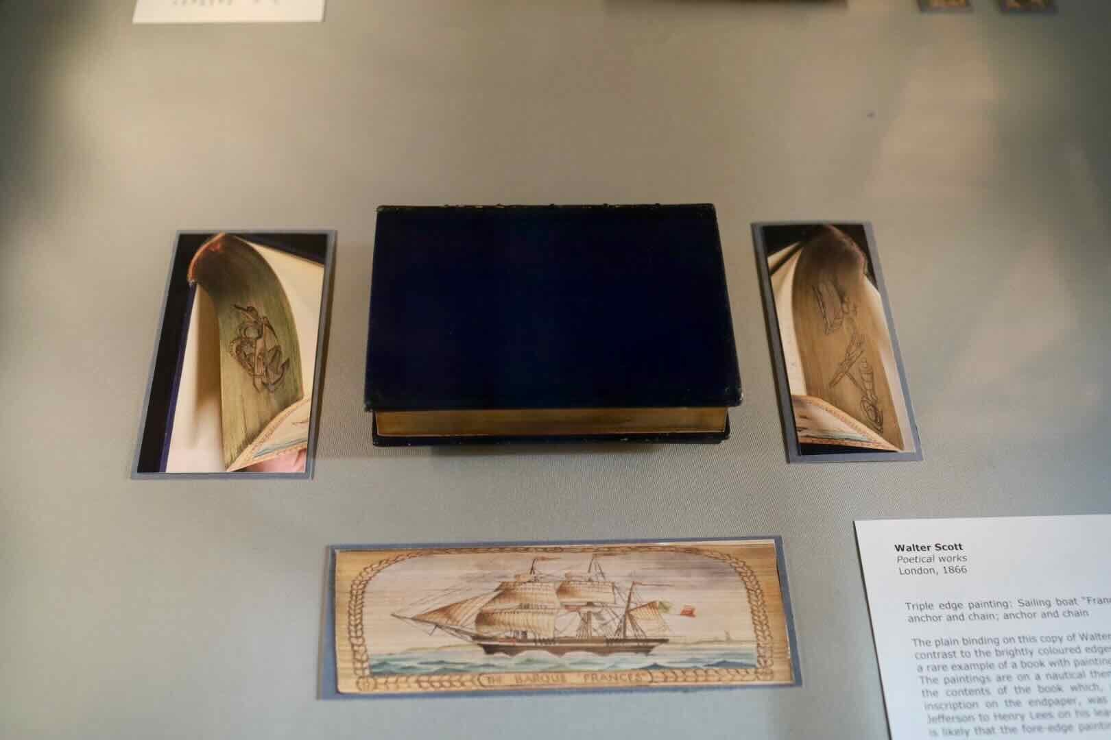 ケルズの書 : ダブリン大学トリニティ・カレッジ図書館写本 送料無料