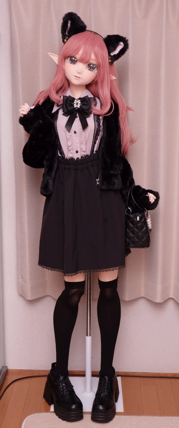 It's been 2 months since I welcomed my life-sized doll, Gensou