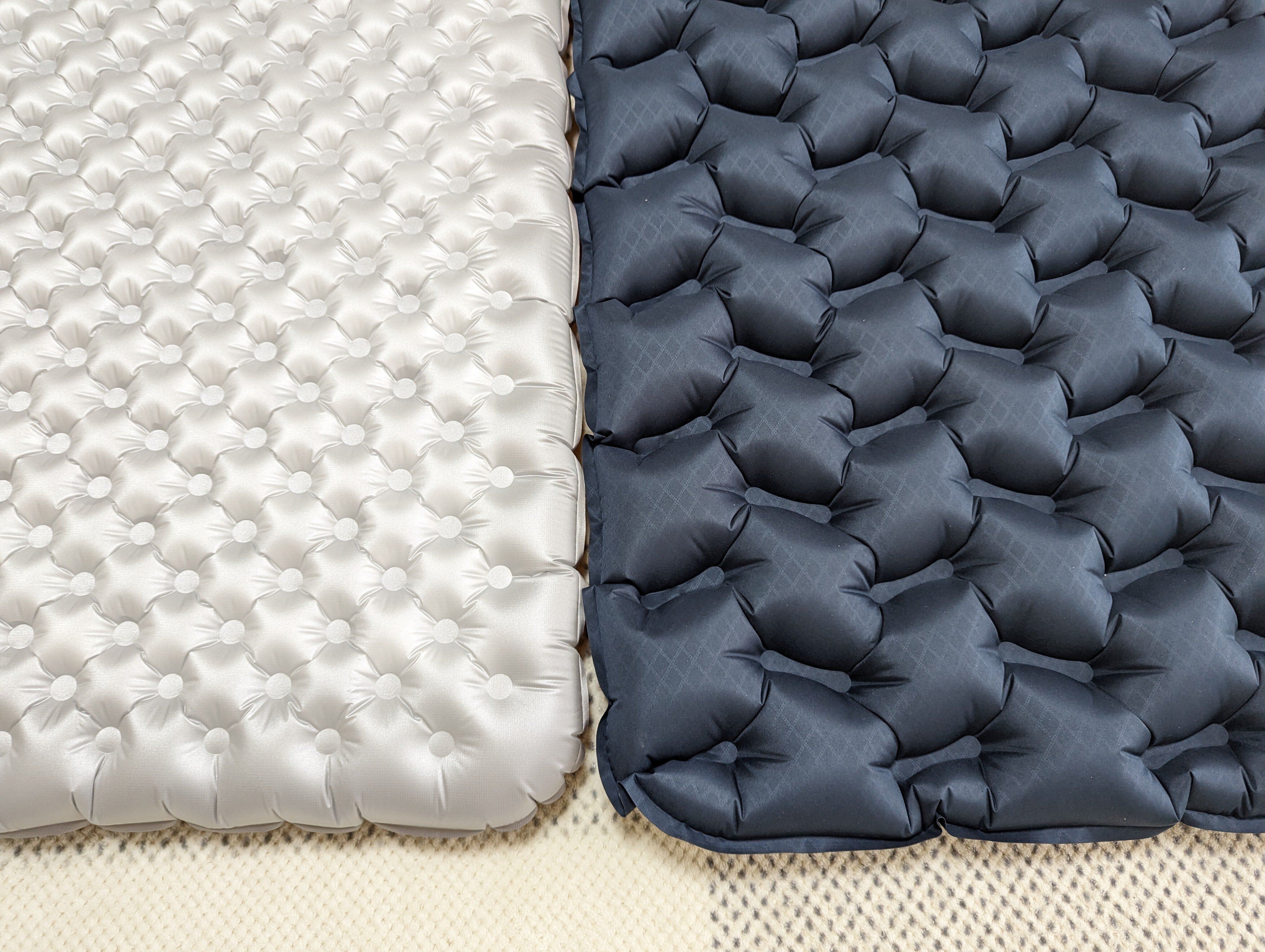 24時間限定 早い者勝ち‼ Hikenture 高R値6.2 軽量 エアーマット 24