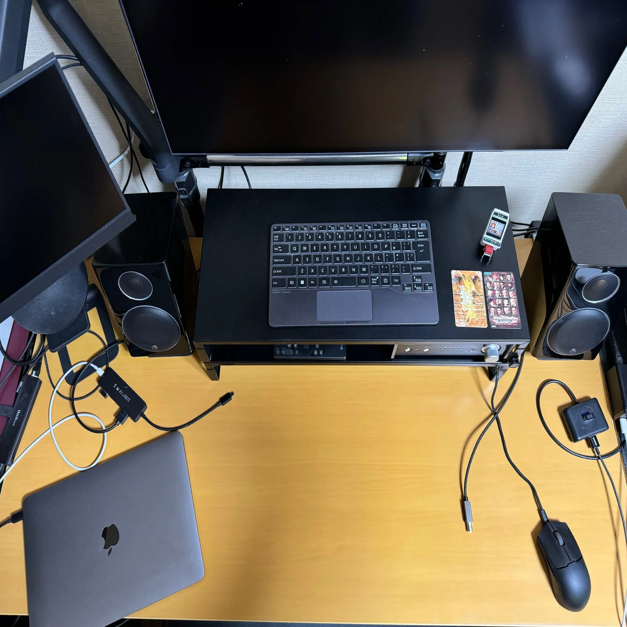 PCモニターとサウンドバーですっきりゲーミング環境をつくろう！｜KENTZ