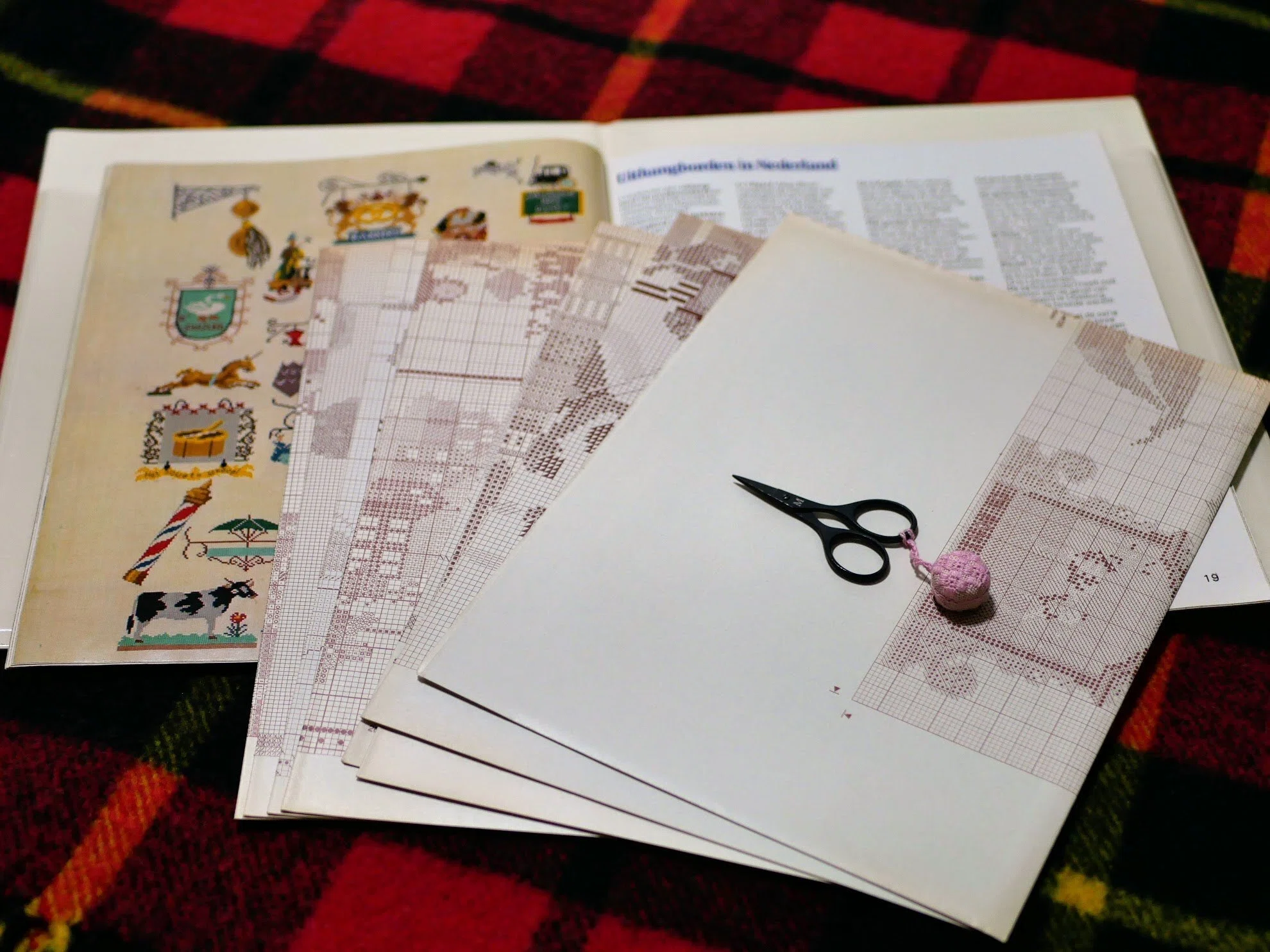 手芸古洋書】ミース・ブロッホクロスステッチ刺繍図案Mies Bloch