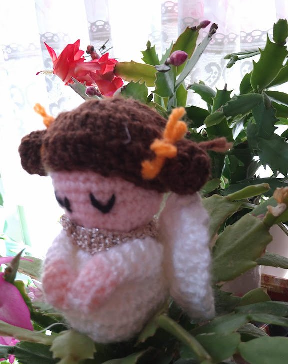 編みぐるみの天使｜さくら