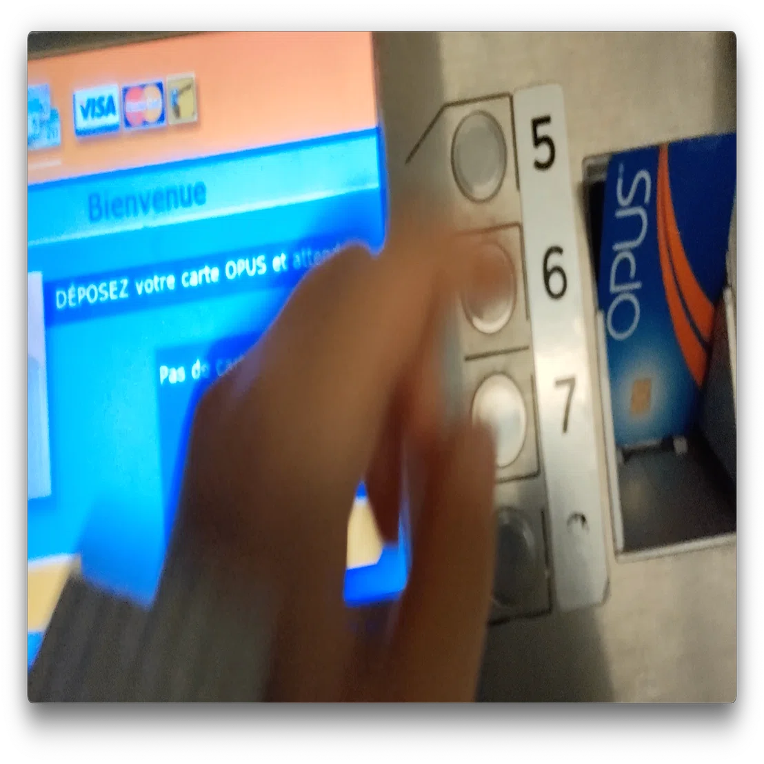 カナダモントリオール】公共交通機関利用方法 メトロ、バス 券種 切符