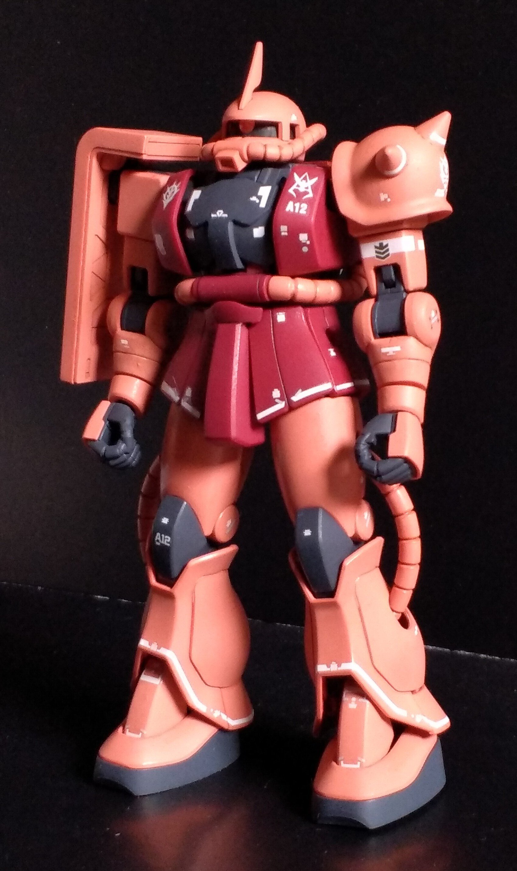 初心者のための機動戦士ガンダム兵器解説『MS-06S 指揮官用ザク