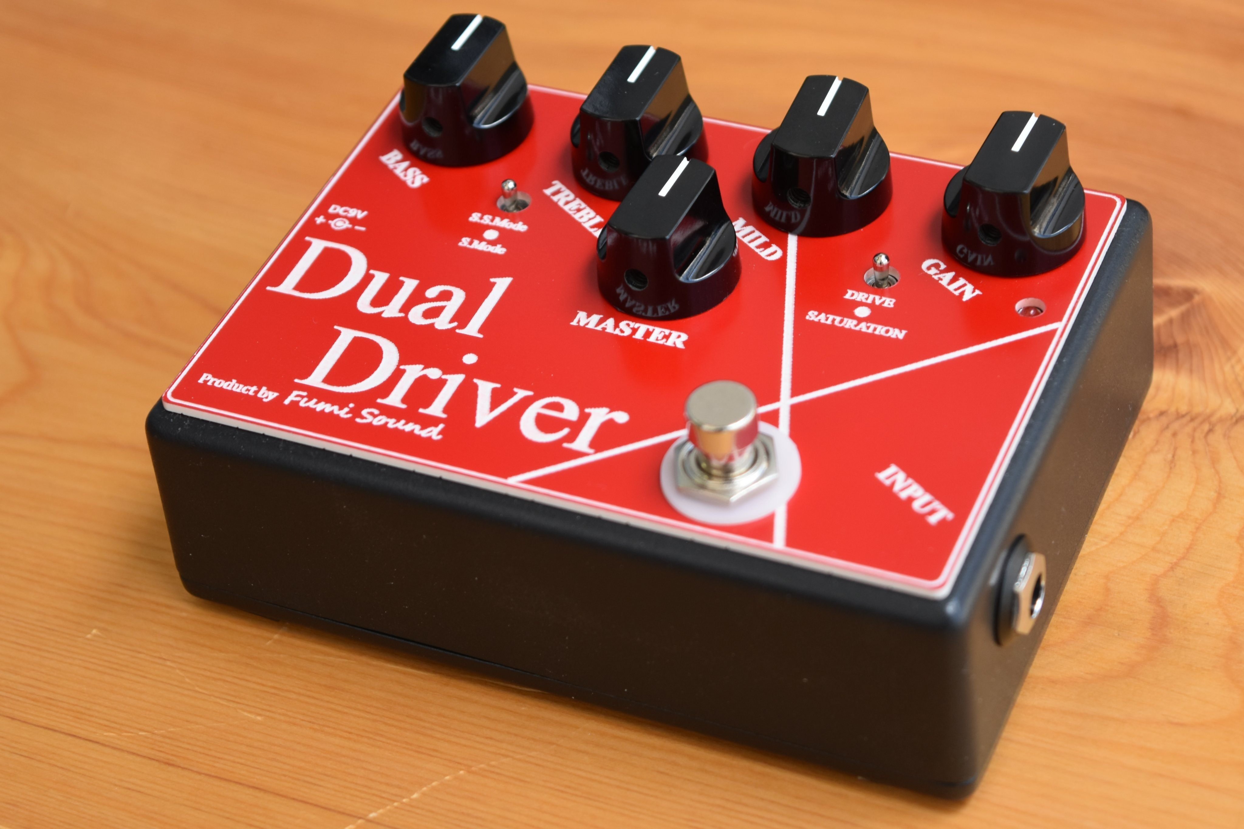 Dual Driver】Fumi Soundの新作ドライブプリアンプ！｜ポング