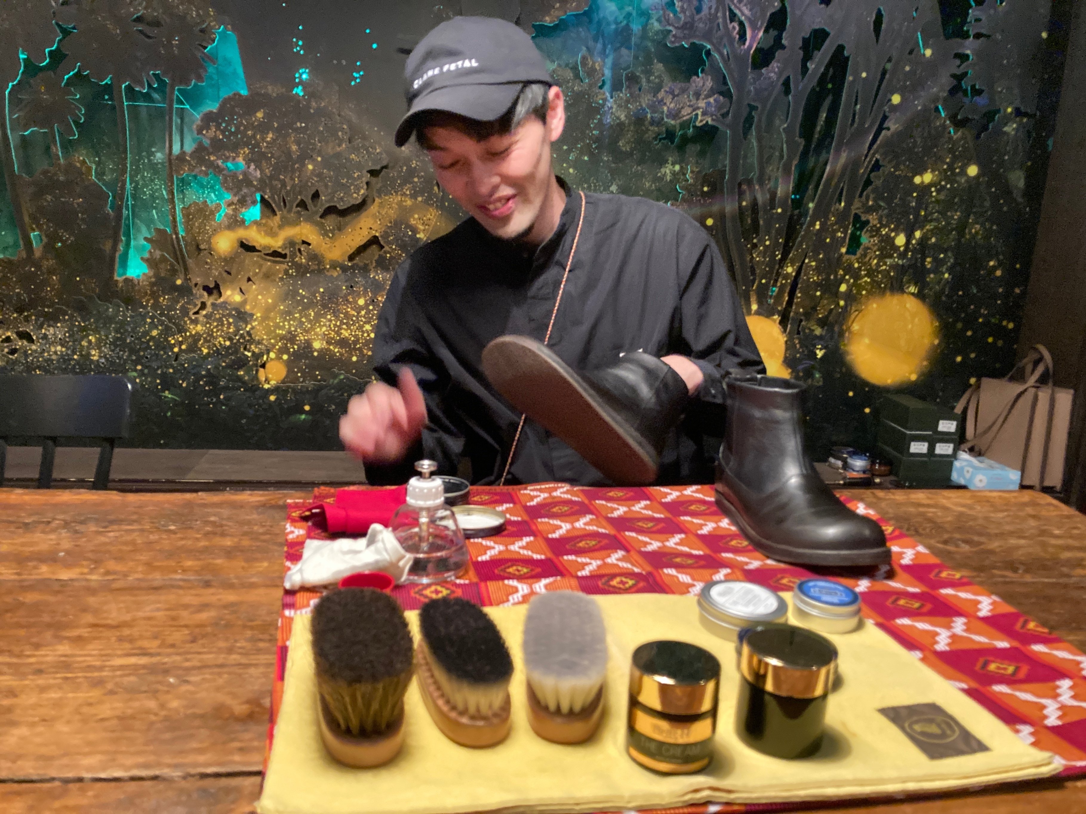 ジンちゃん＆カホちゃん、靴磨き体験】｜HIROMI AOKI（あおきひろみ