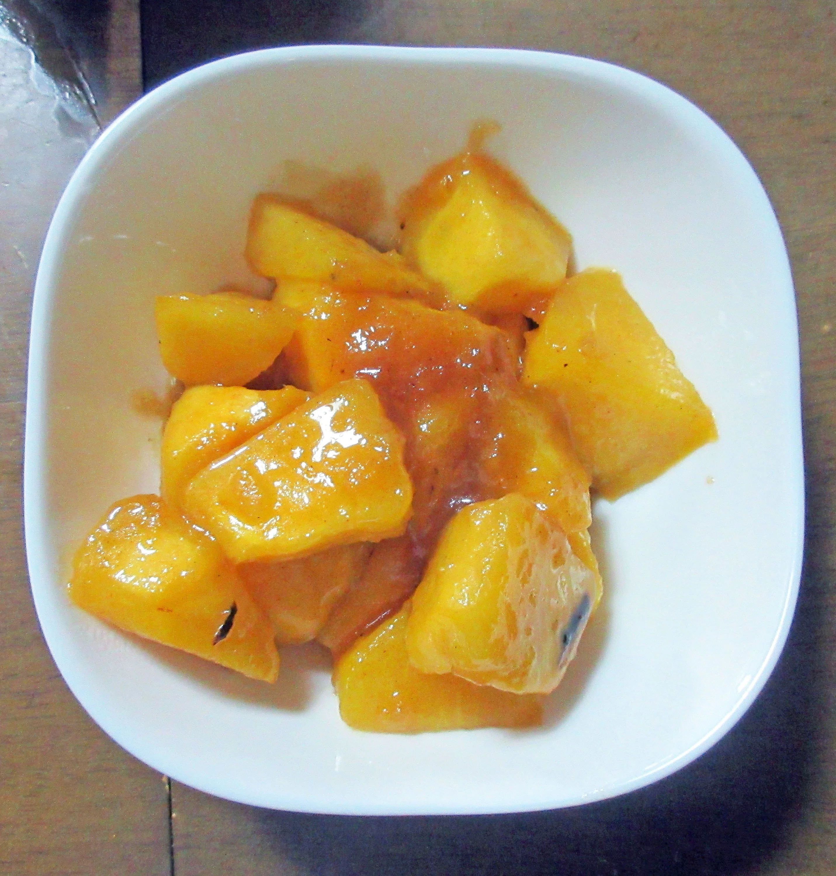 高橋柿園の会津みしらず柿を食べる。｜たけっち