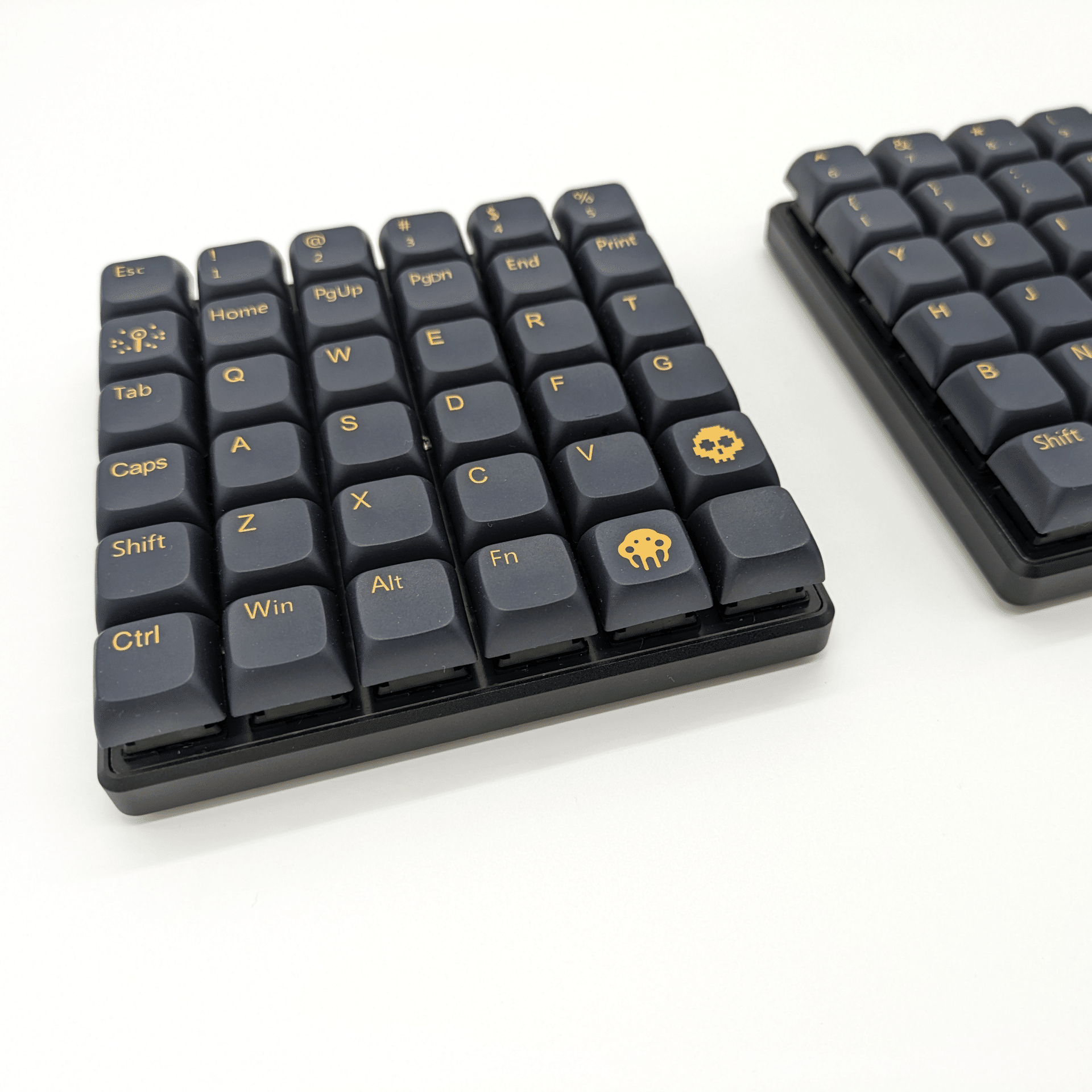 自作キーボード delta50% レッド BTO Self-Made keyboards – BTO Self