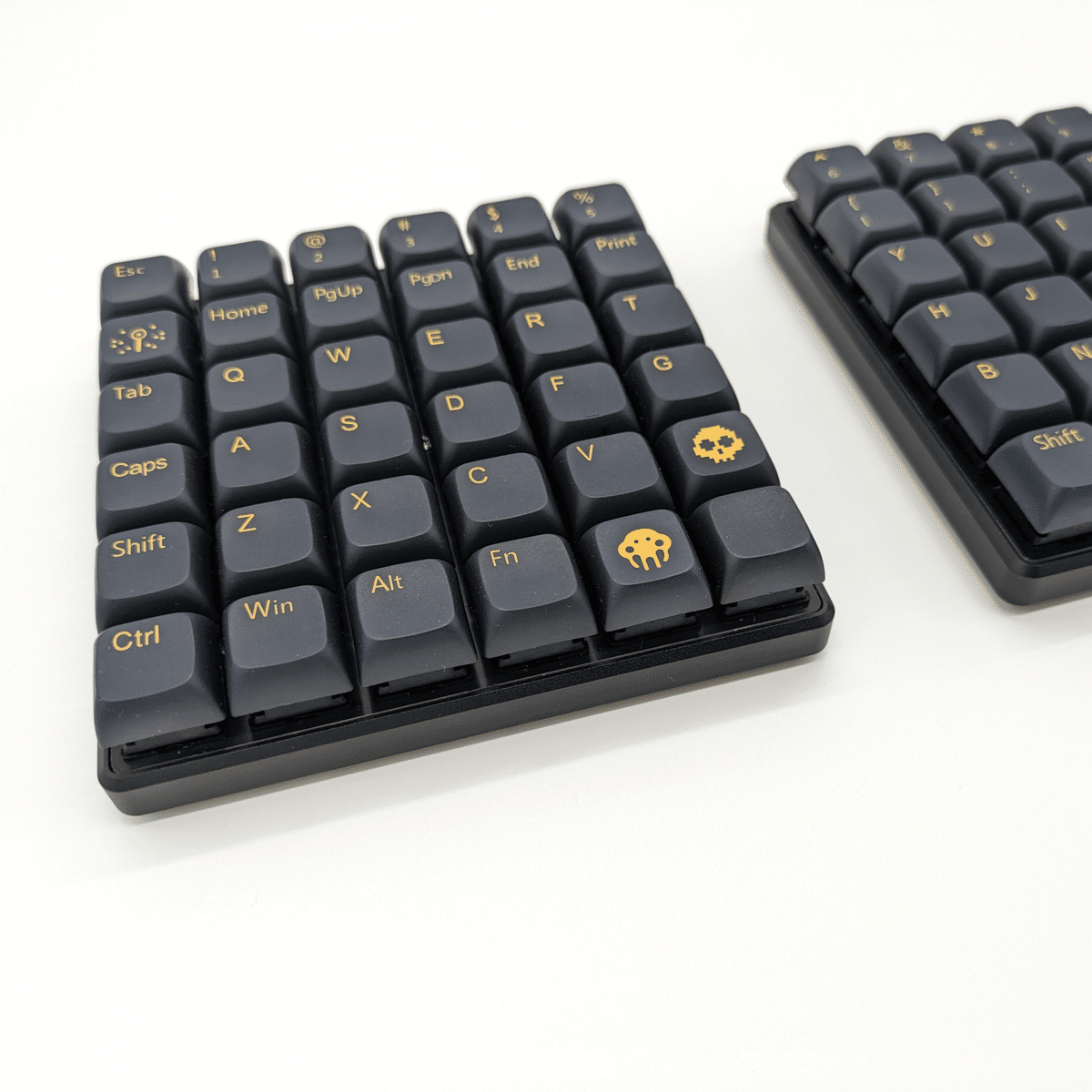 オーソリニア自作キーボード オーソリニア配列のキーボード自作キット「Geonix48」 - AKIBA