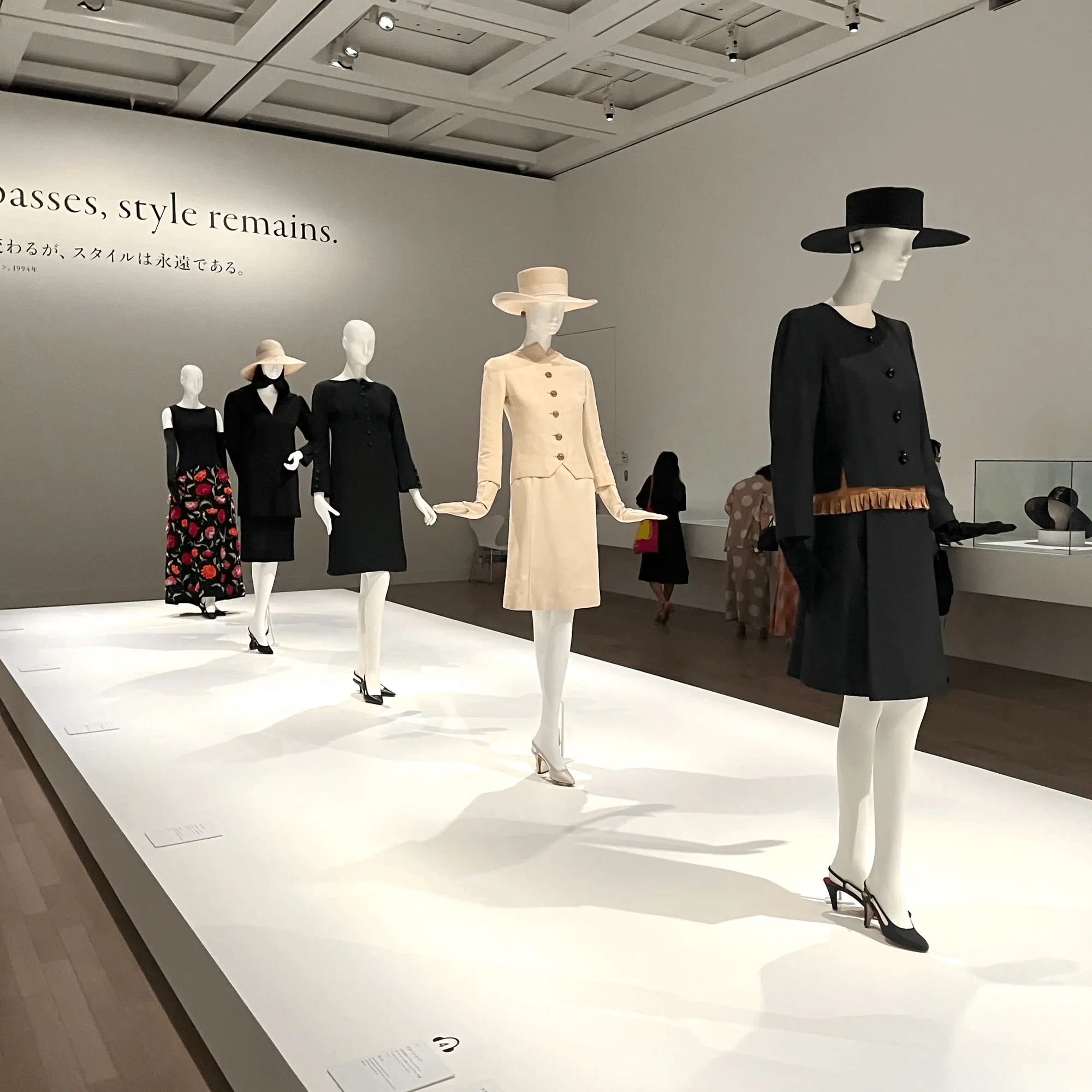 新国立美術館〜イヴ・サンローラン展〜｜Ayano